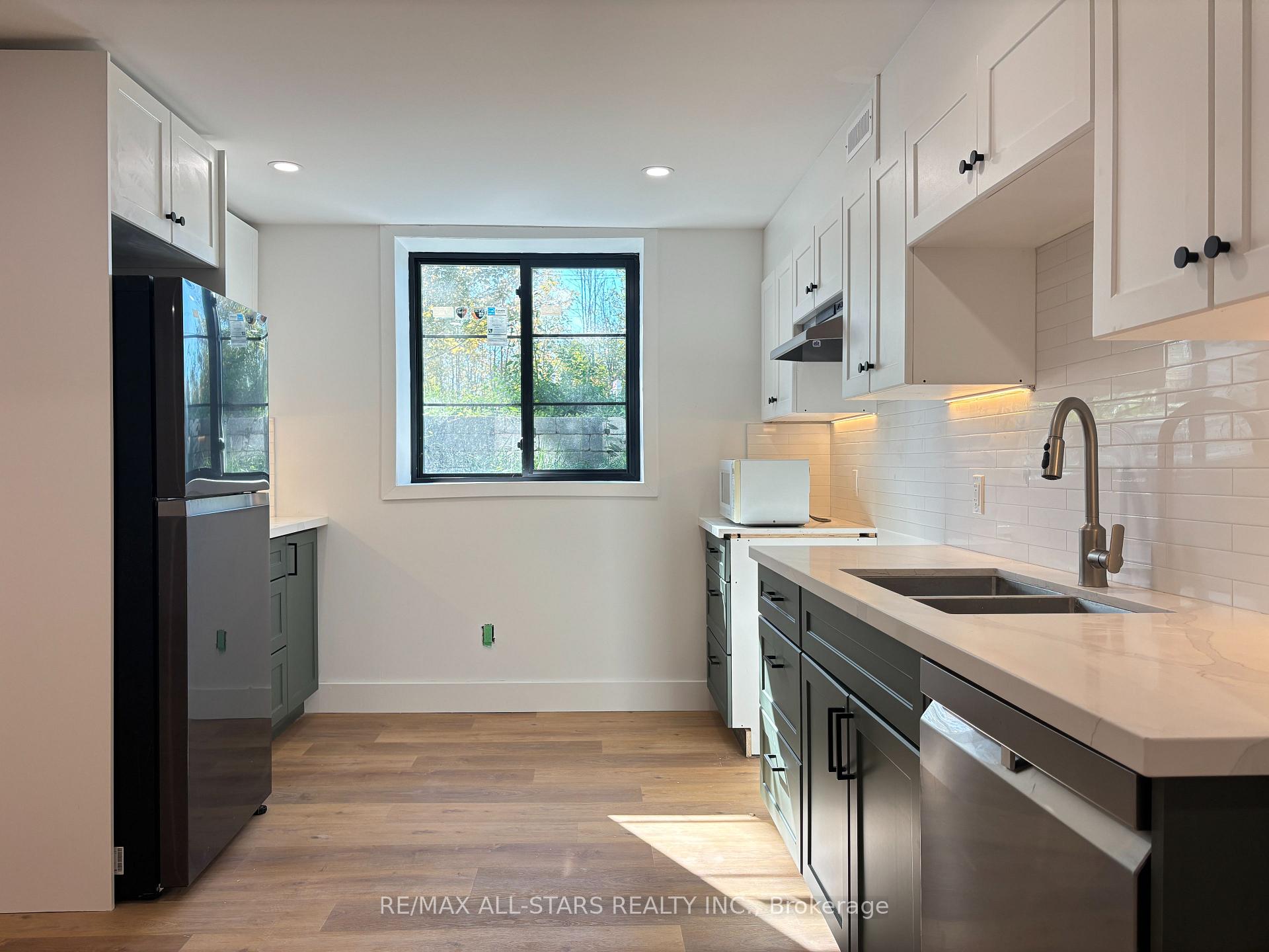 Photo 5 of Unit A, 1678 Metro Road, Georgina, Historic Lakeshore Communities — HOMEH