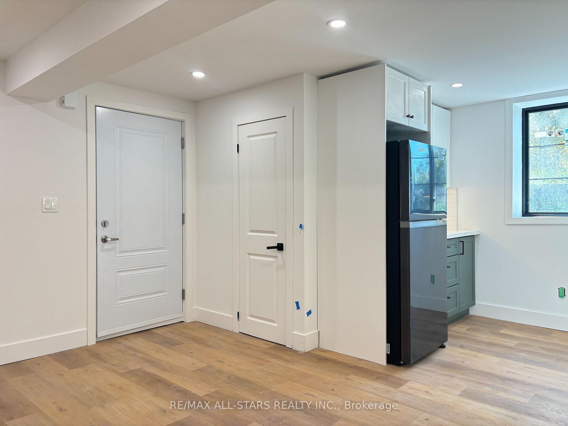 Photo 6 of Unit A, 1678 Metro Road, Georgina, Historic Lakeshore Communities — HOMEH