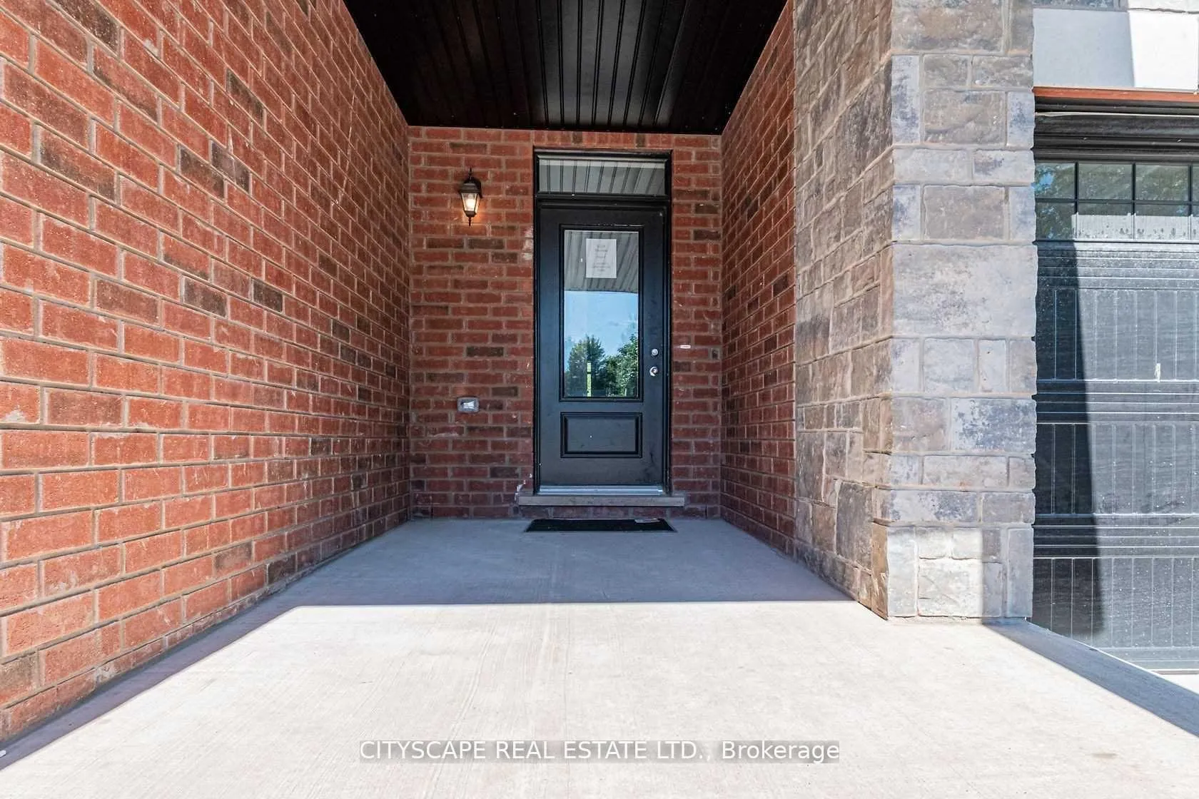 Photo 2 of 5228 Pinedale Drive, Burlington, Appleby — HOMEH