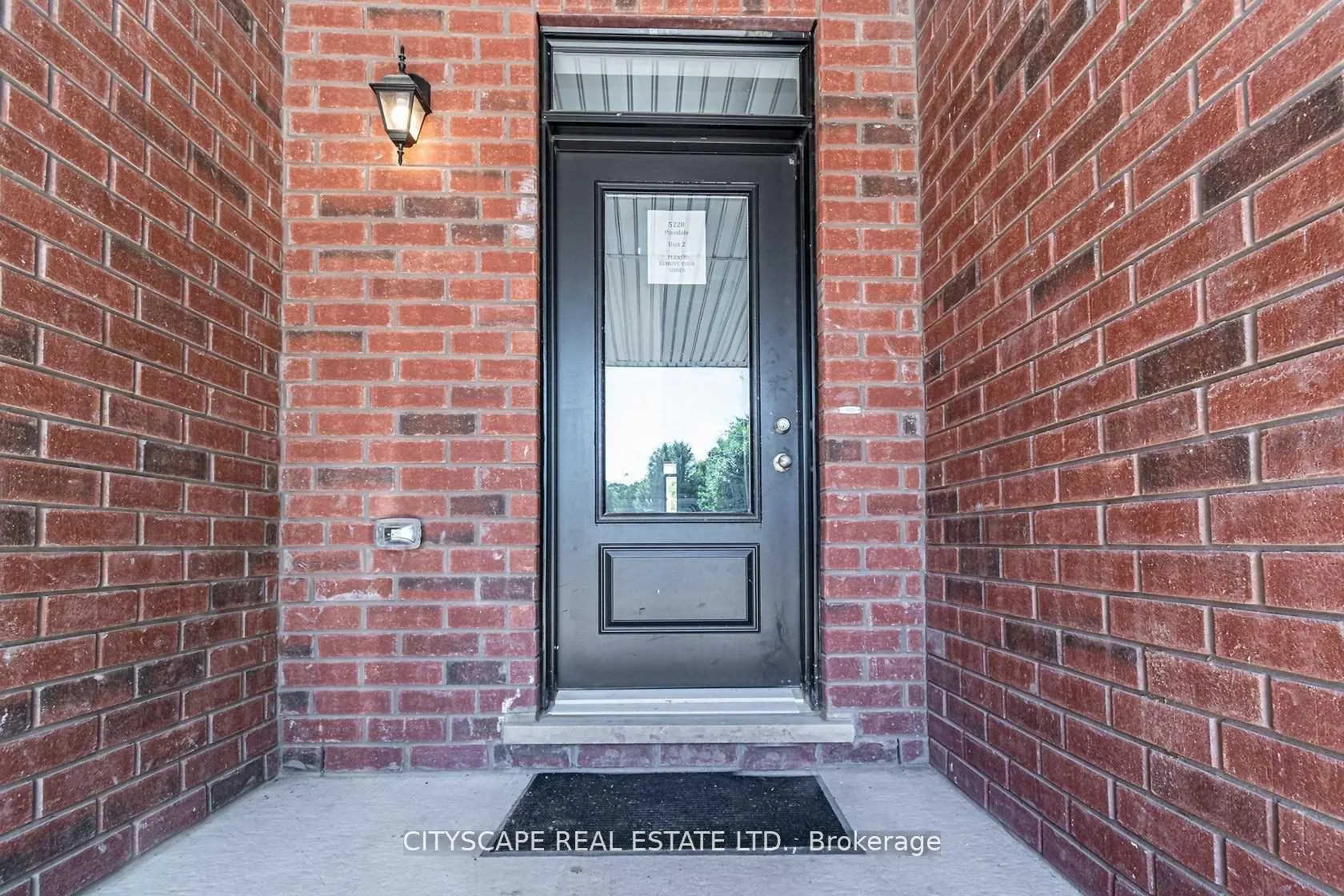 Photo 3 of 5228 Pinedale Drive, Burlington, Appleby — HOMEH