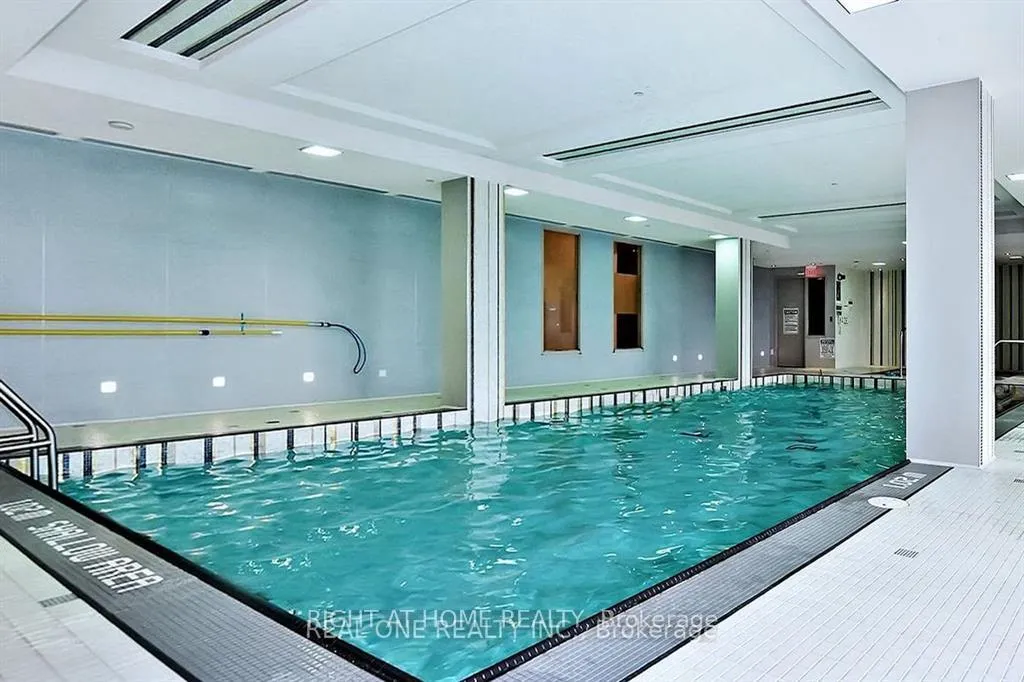 Photo 5 of Unit 1210, 7167 Yonge Street, Markham, Thornhill — HOMEH