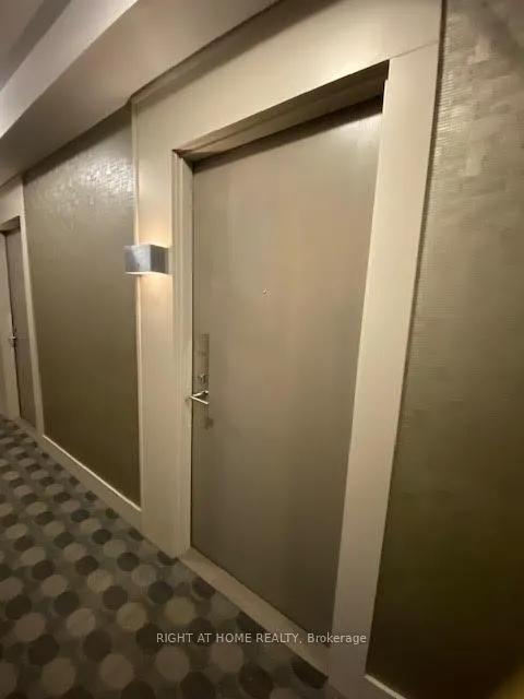 Photo 7 of Unit 1210, 7167 Yonge Street, Markham, Thornhill — HOMEH