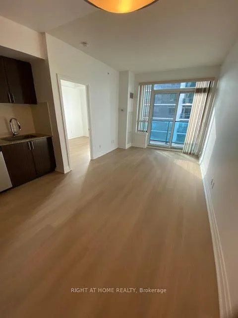 Photo 12 of Unit 1210, 7167 Yonge Street, Markham, Thornhill — HOMEH