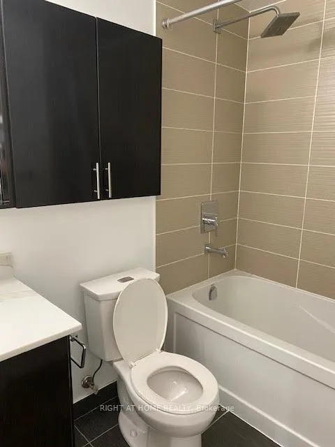 Photo 14 of Unit 1210, 7167 Yonge Street, Markham, Thornhill — HOMEH