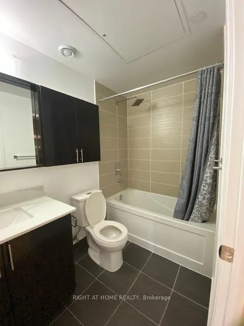 Photo 16 of Unit 1210, 7167 Yonge Street, Markham, Thornhill — HOMEH