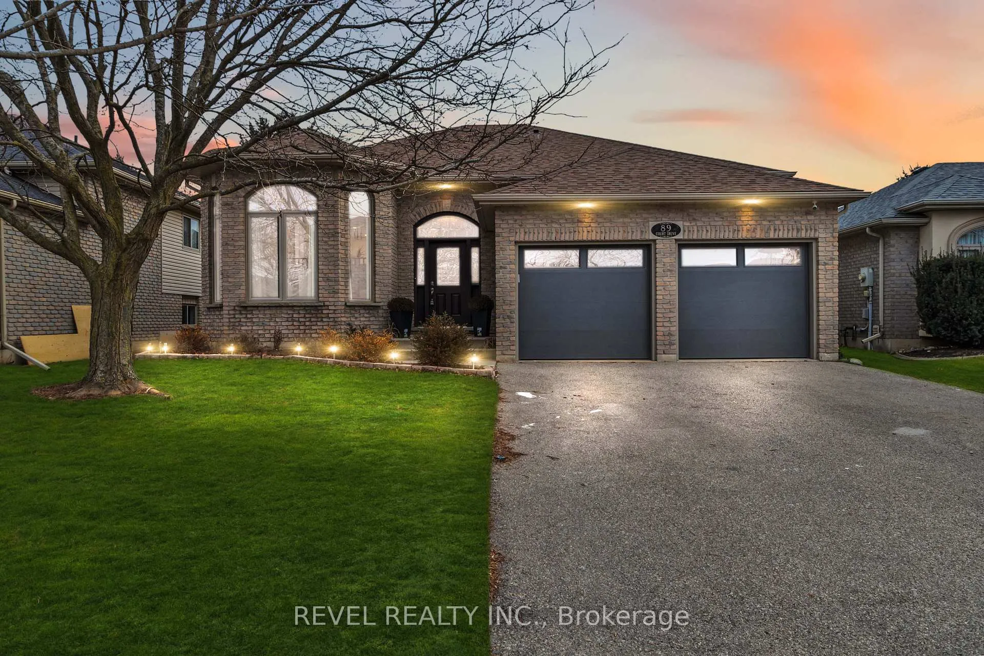Photo 1 of 89 Court Drive, Brant, Paris — HOMEH