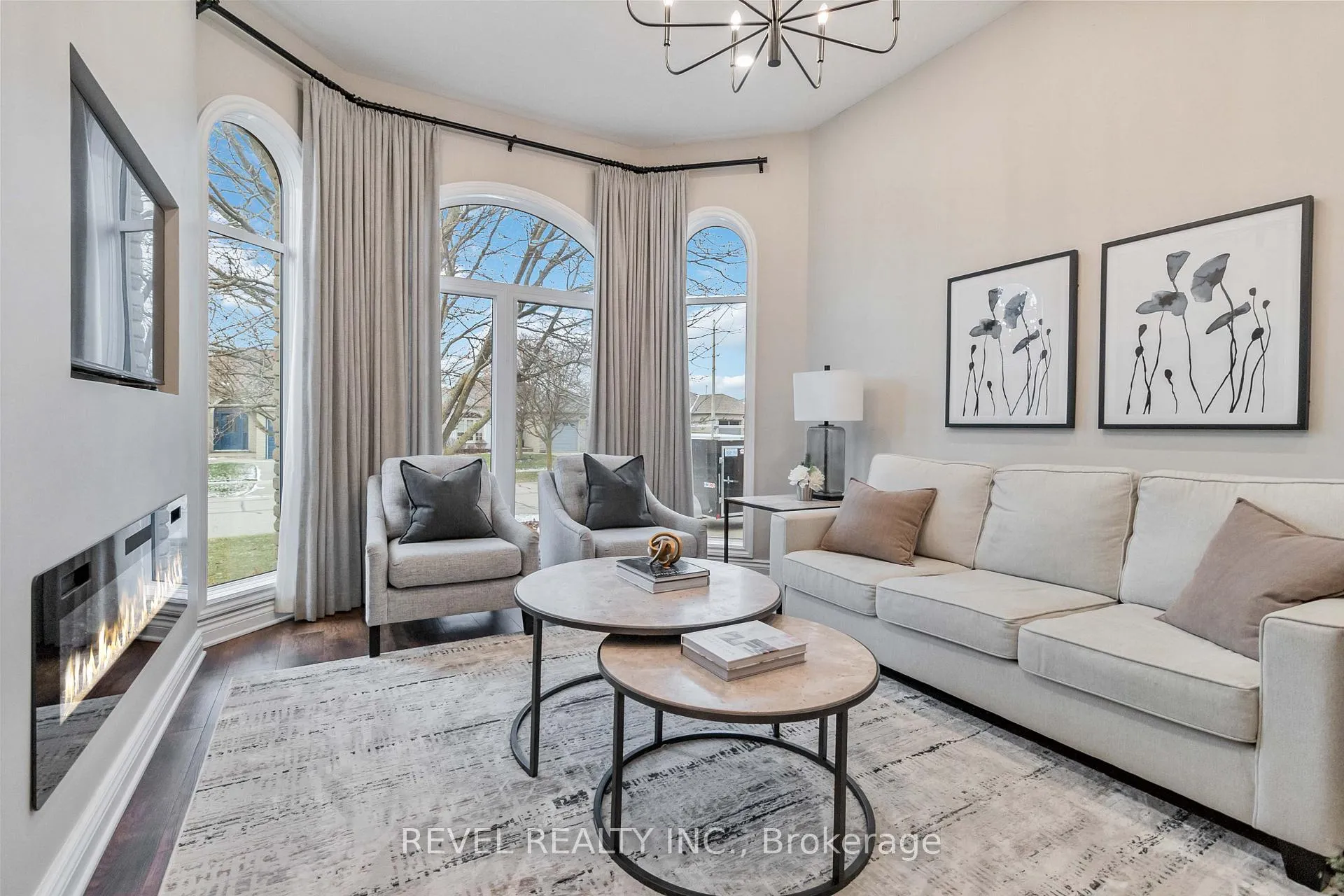 Photo 7 of 89 Court Drive, Brant, Paris — HOMEH
