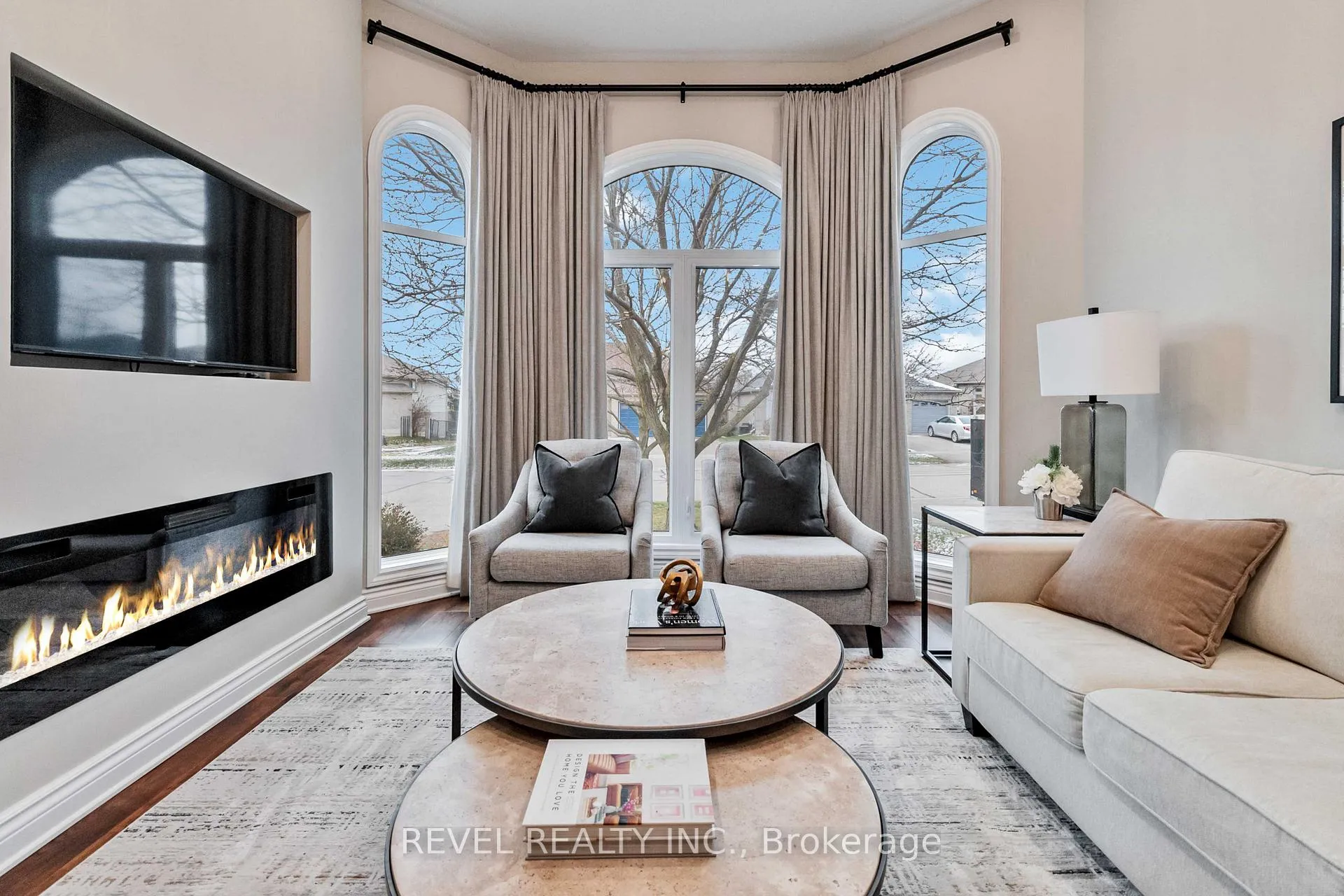 Photo 9 of 89 Court Drive, Brant, Paris — HOMEH