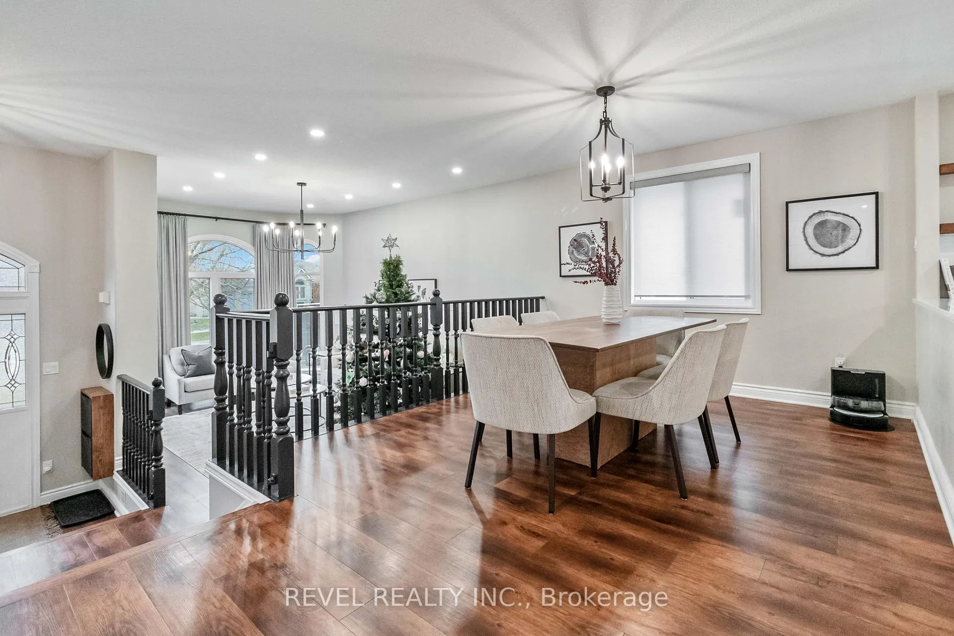 Photo 12 of 89 Court Drive, Brant, Paris — HOMEH