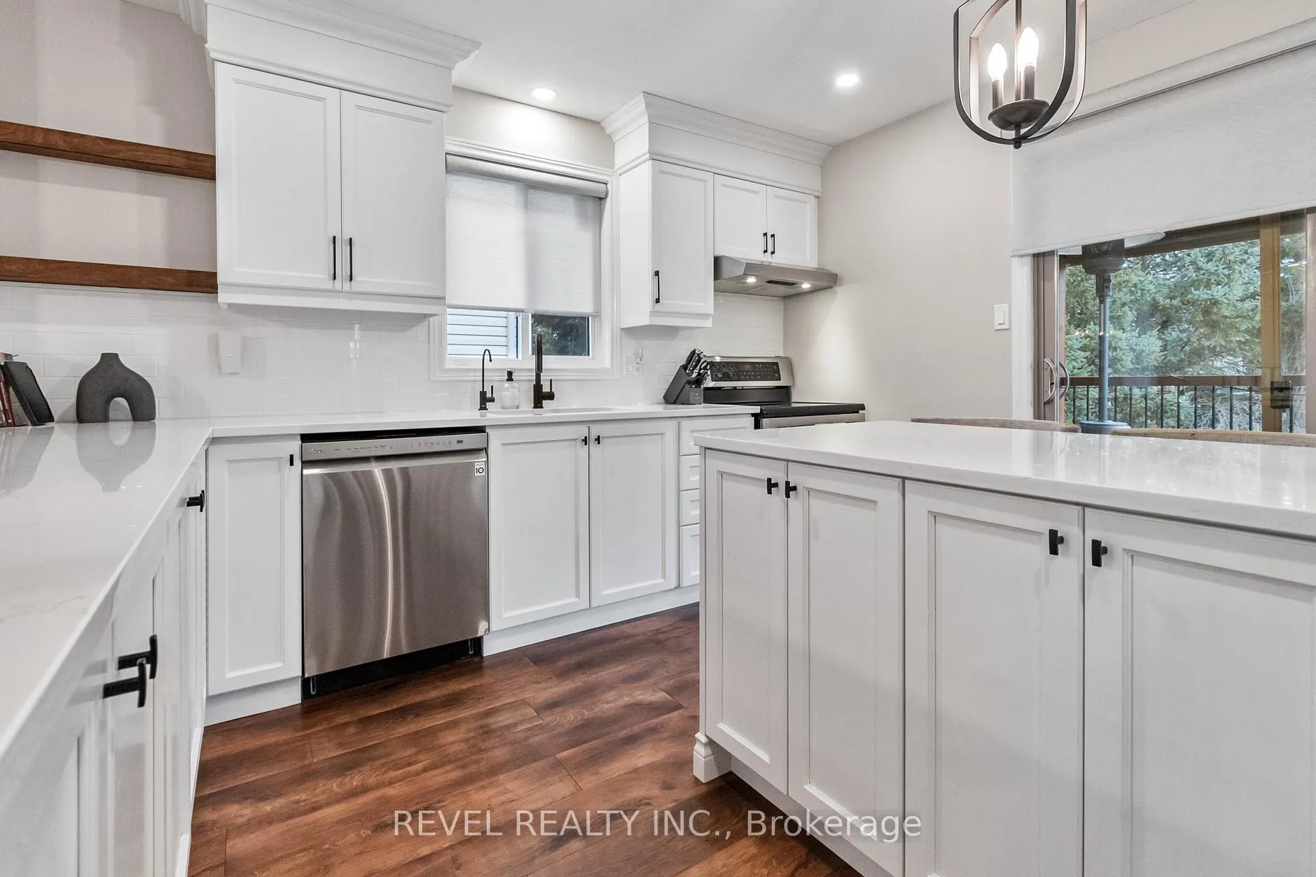 Photo 15 of 89 Court Drive, Brant, Paris — HOMEH