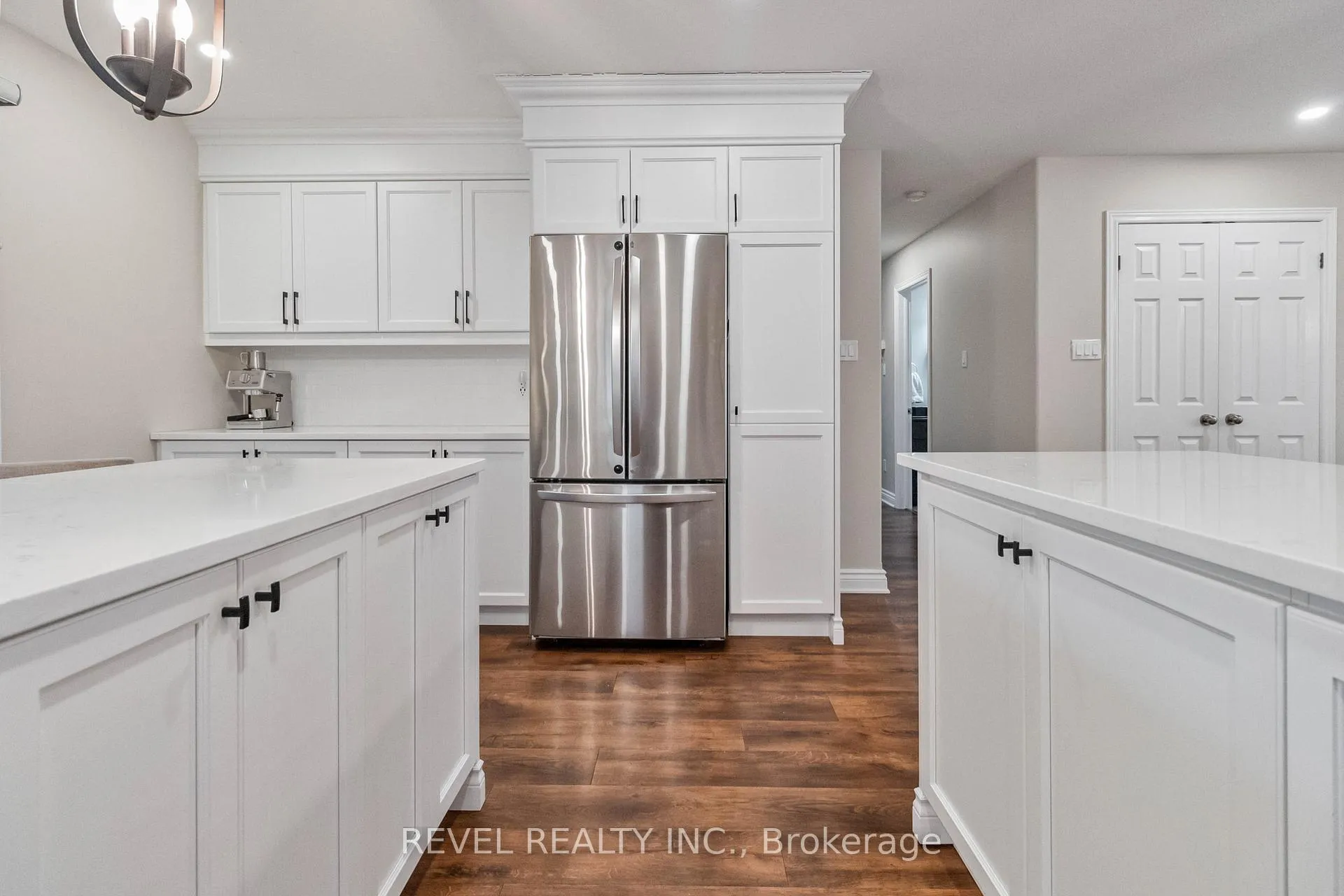 Photo 16 of 89 Court Drive, Brant, Paris — HOMEH