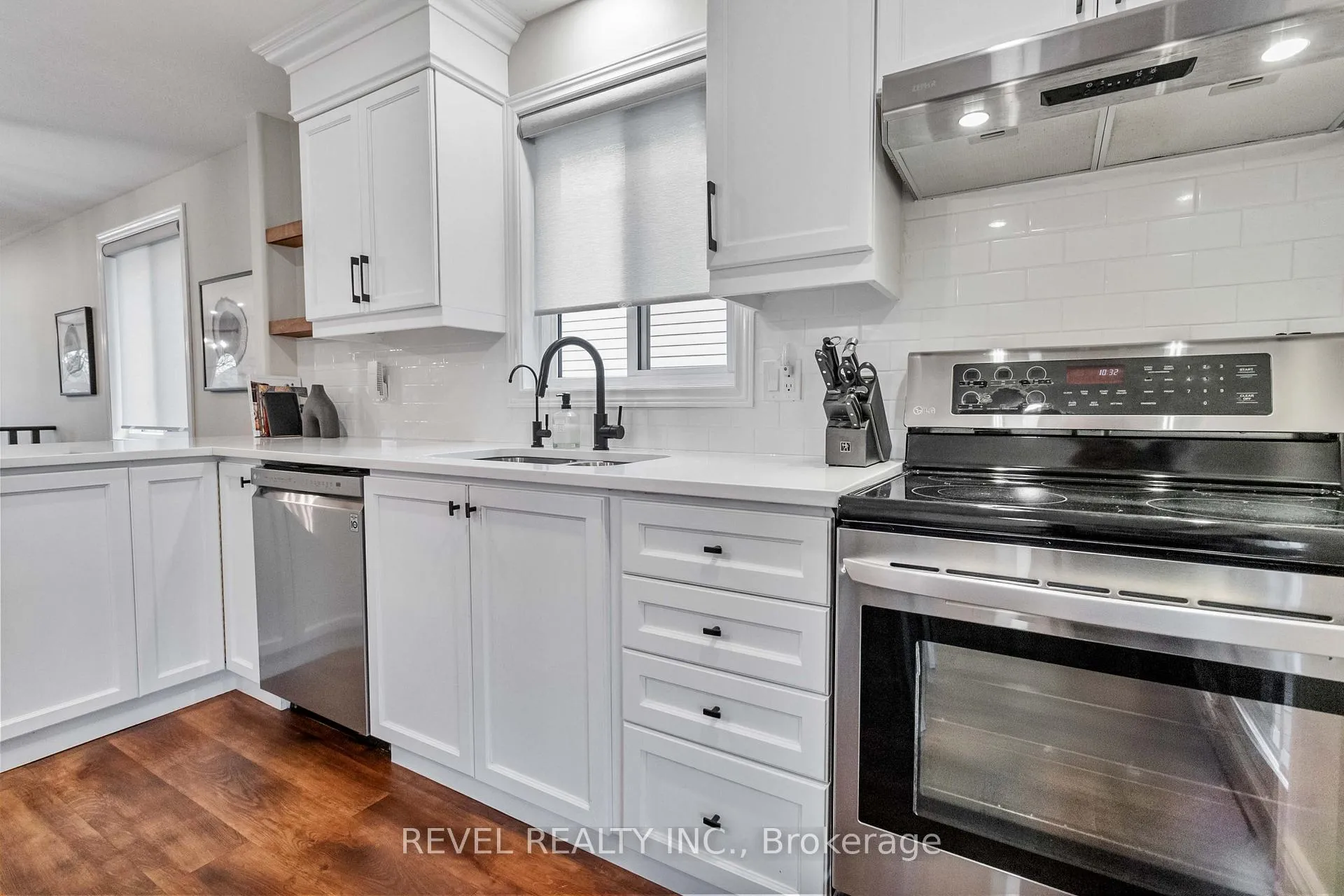 Photo 17 of 89 Court Drive, Brant, Paris — HOMEH
