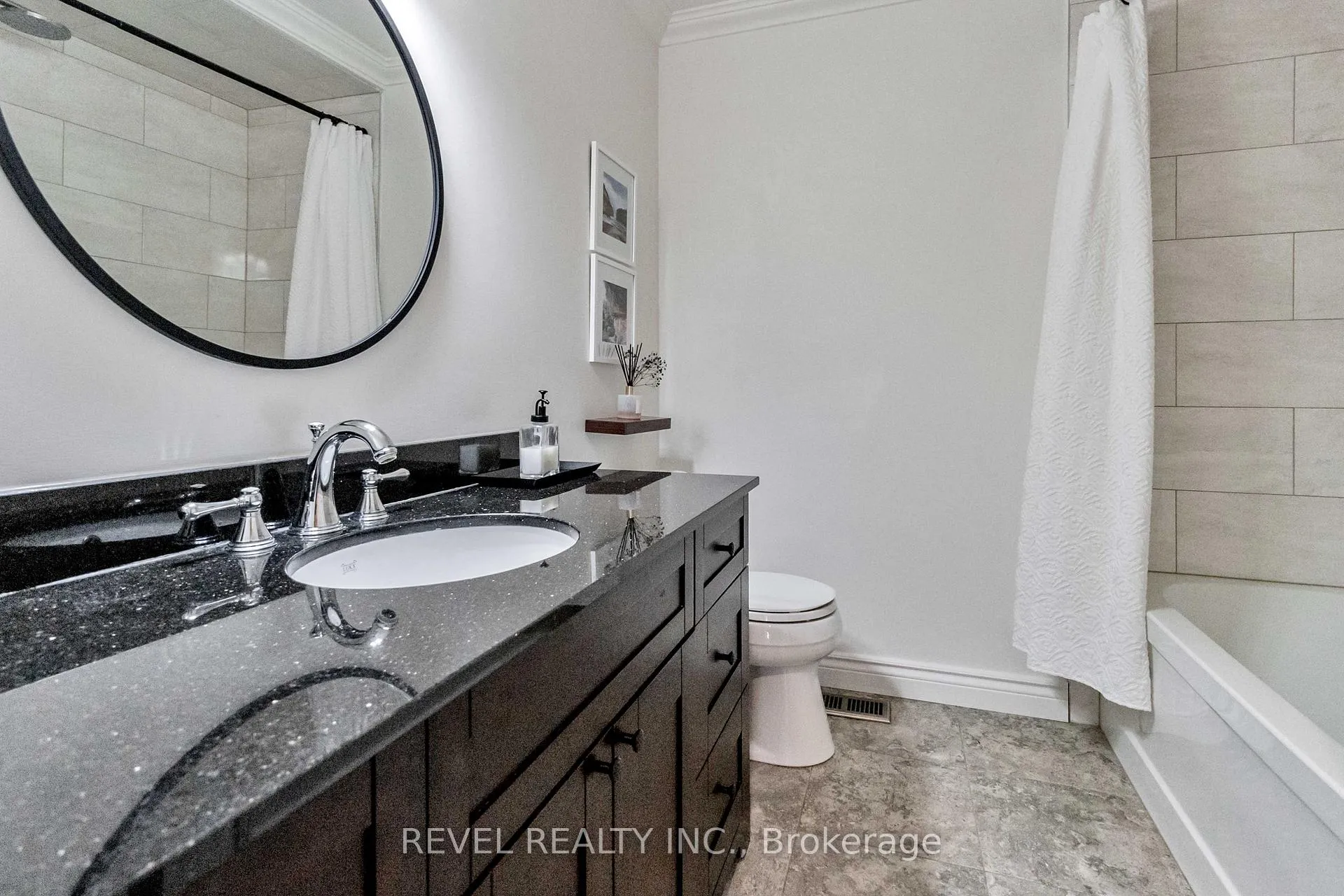 Photo 23 of 89 Court Drive, Brant, Paris — HOMEH