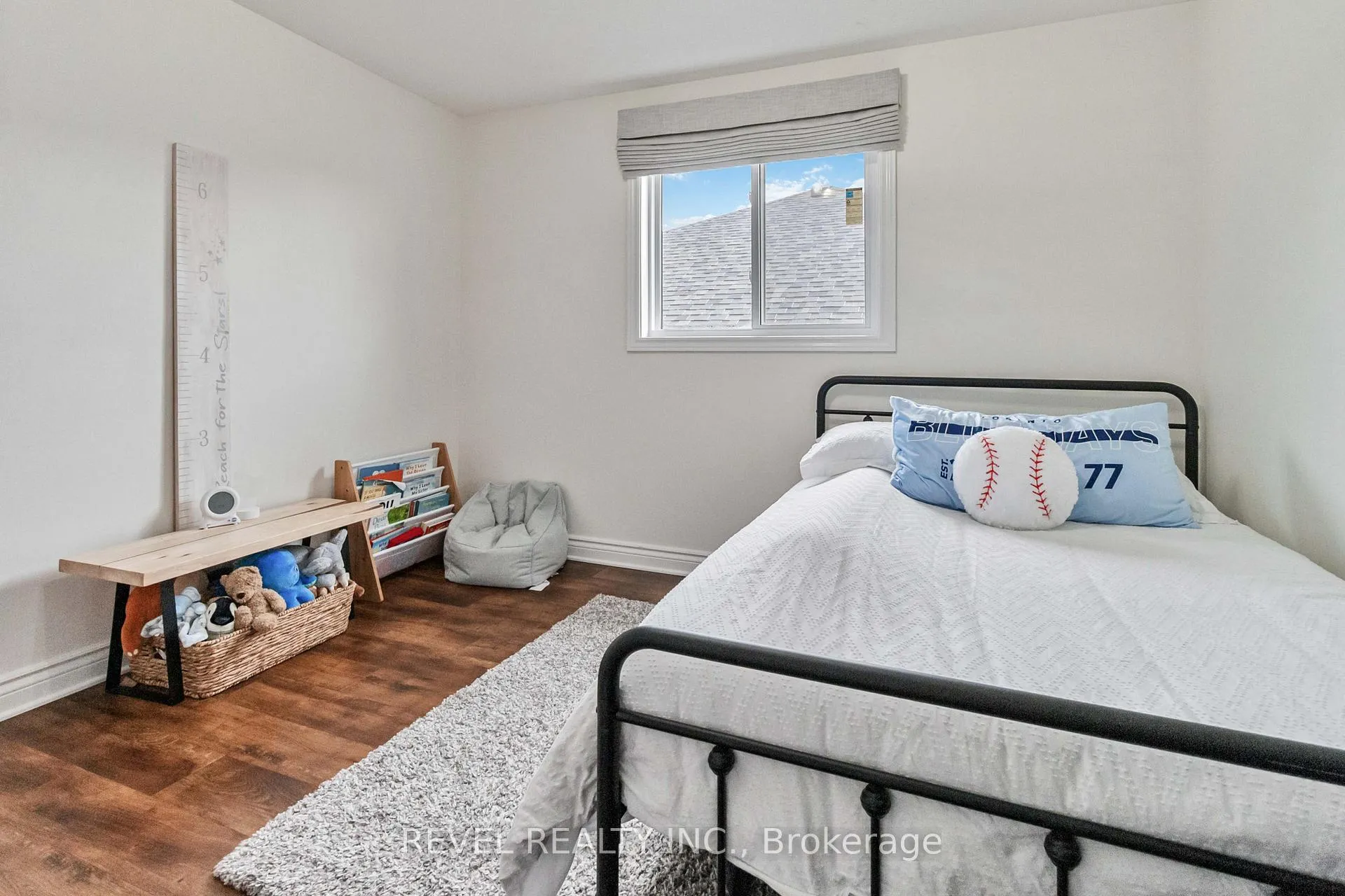 Photo 26 of 89 Court Drive, Brant, Paris — HOMEH