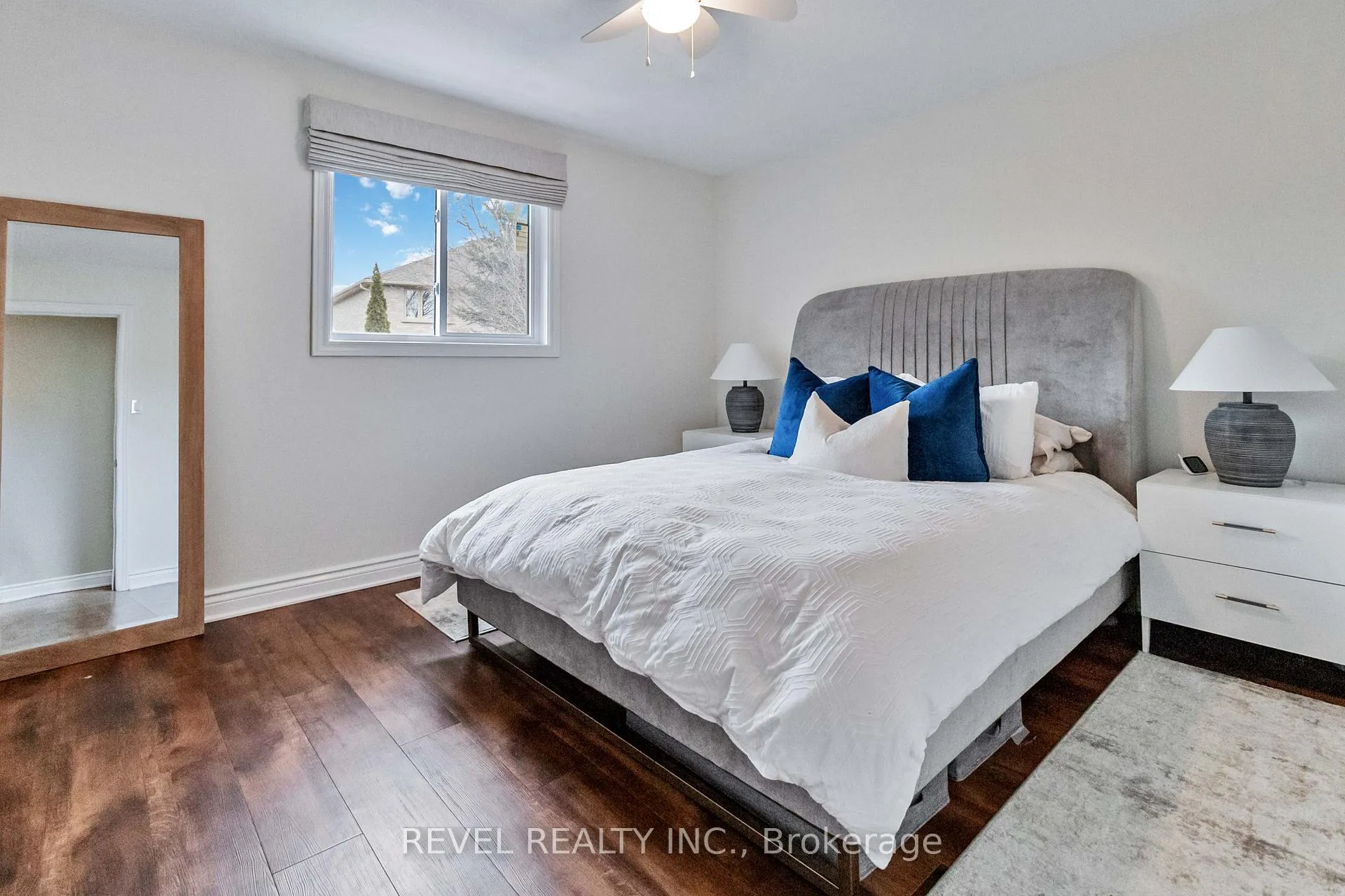 Photo 27 of 89 Court Drive, Brant, Paris — HOMEH