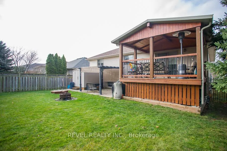 Photo 39 of 89 Court Drive, Brant, Paris — HOMEH