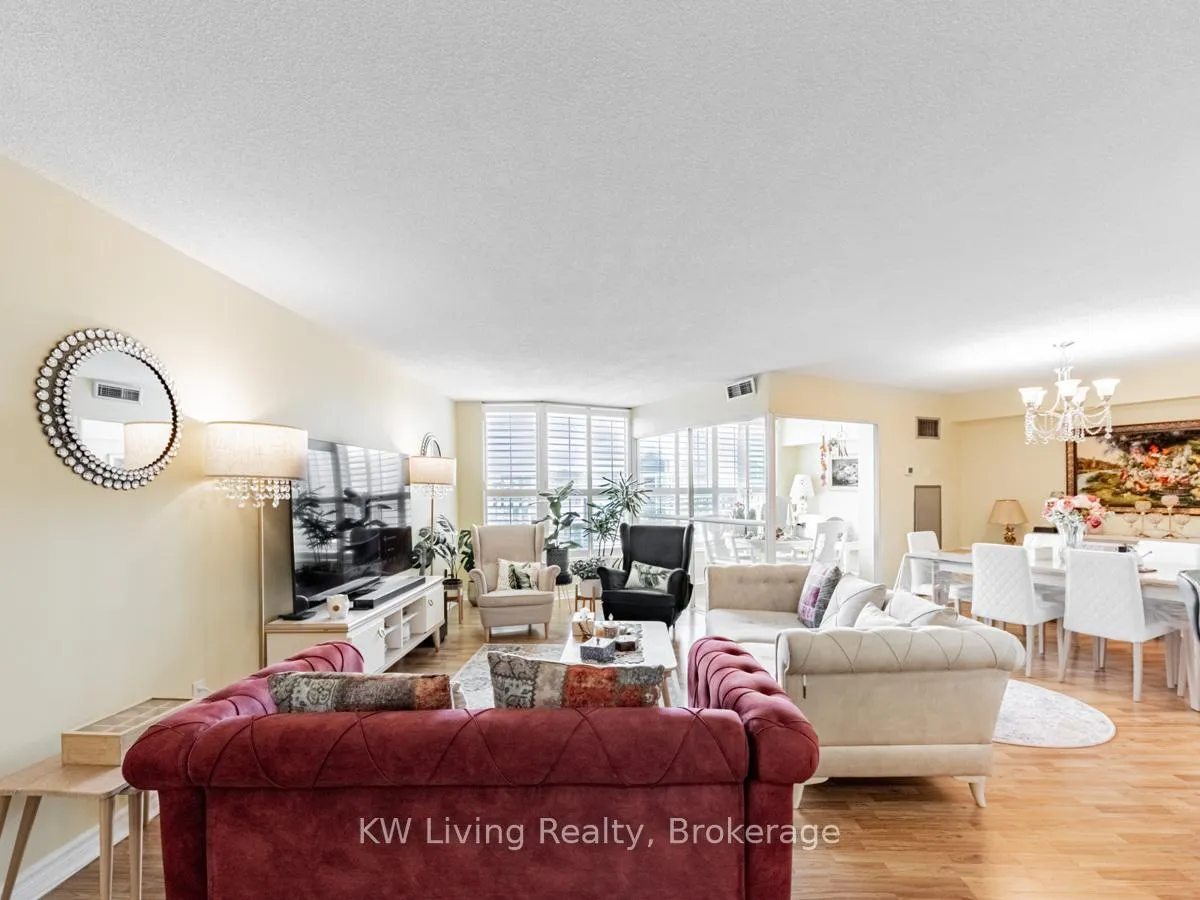 Photo 5 of Unit 1115, 7825 Bayview Avenue, Markham, Aileen-Willowbrook — HOMEH