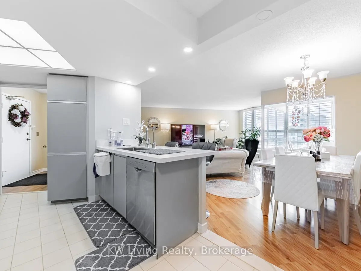 Photo 13 of Unit 1115, 7825 Bayview Avenue, Markham, Aileen-Willowbrook — HOMEH