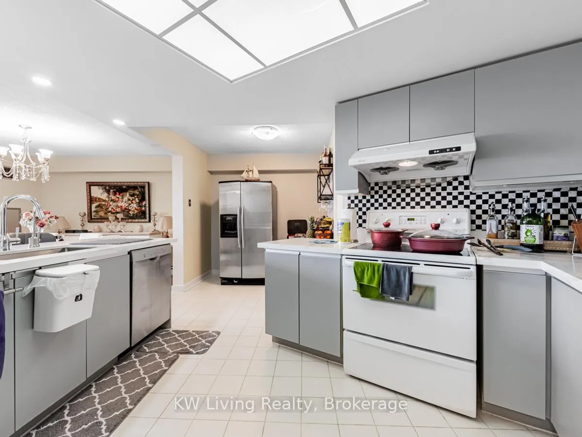 Photo 15 of Unit 1115, 7825 Bayview Avenue, Markham, Aileen-Willowbrook — HOMEH
