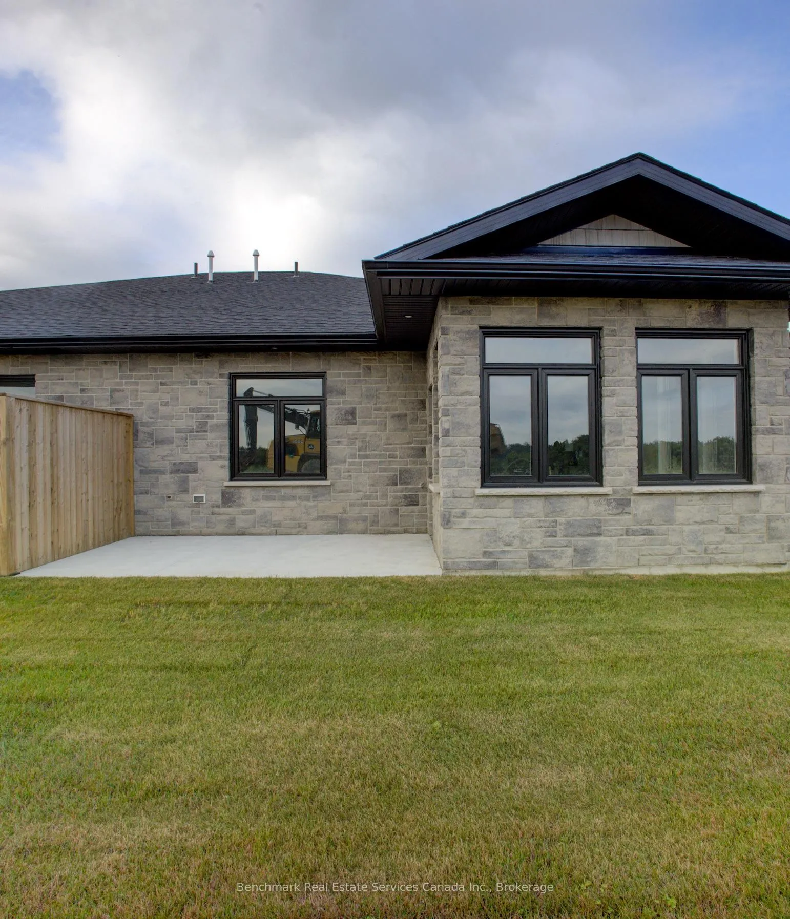 Photo 15 of 59 Cavalier Crescent, Huron-Kinloss — HOMEH