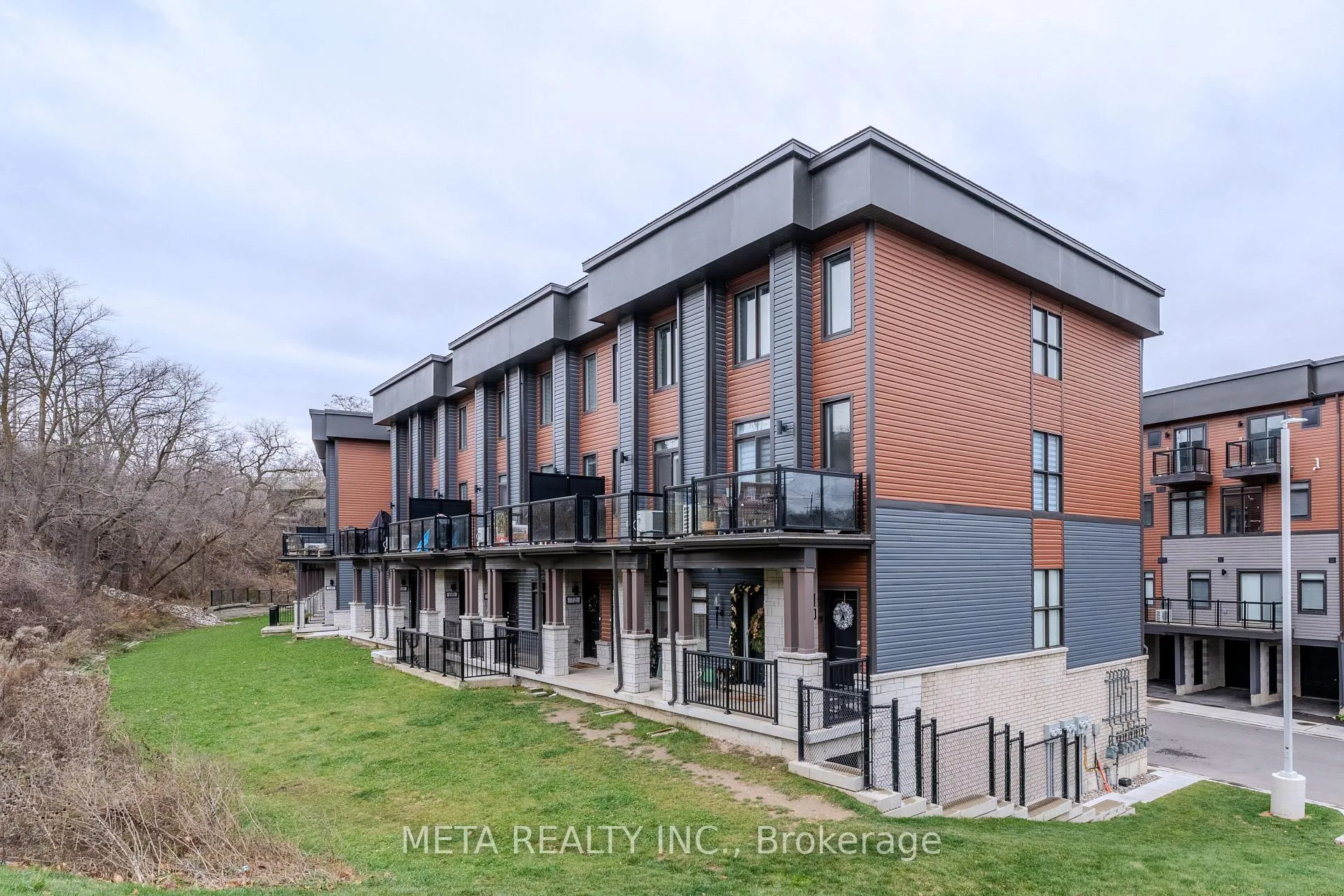 Photo 2 of Unit 73, 2 Willow Street, Brant, Paris — HOMEH