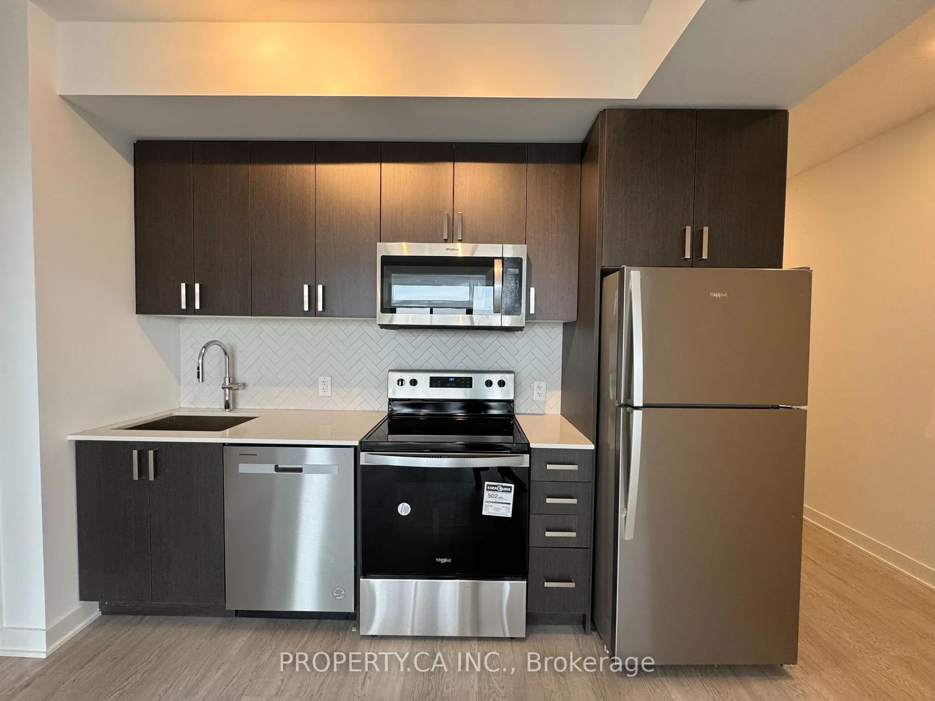 Photo 3 of Unit 1120, 2782 Barton Street E, Hamilton, Riverdale — HOMEH