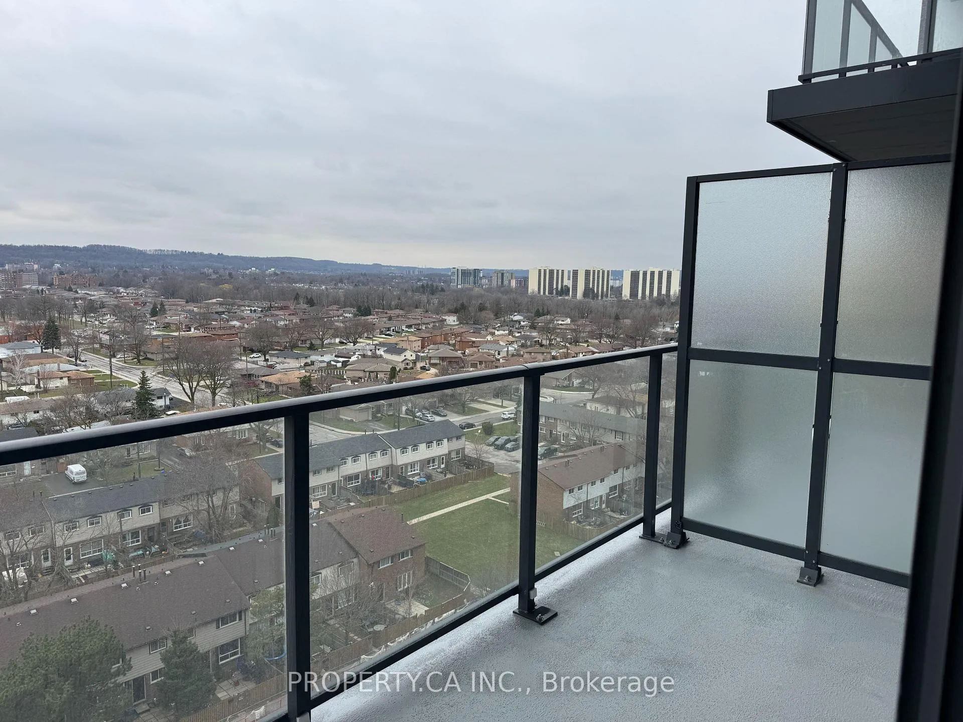 Photo 6 of Unit 1120, 2782 Barton Street E, Hamilton, Riverdale — HOMEH
