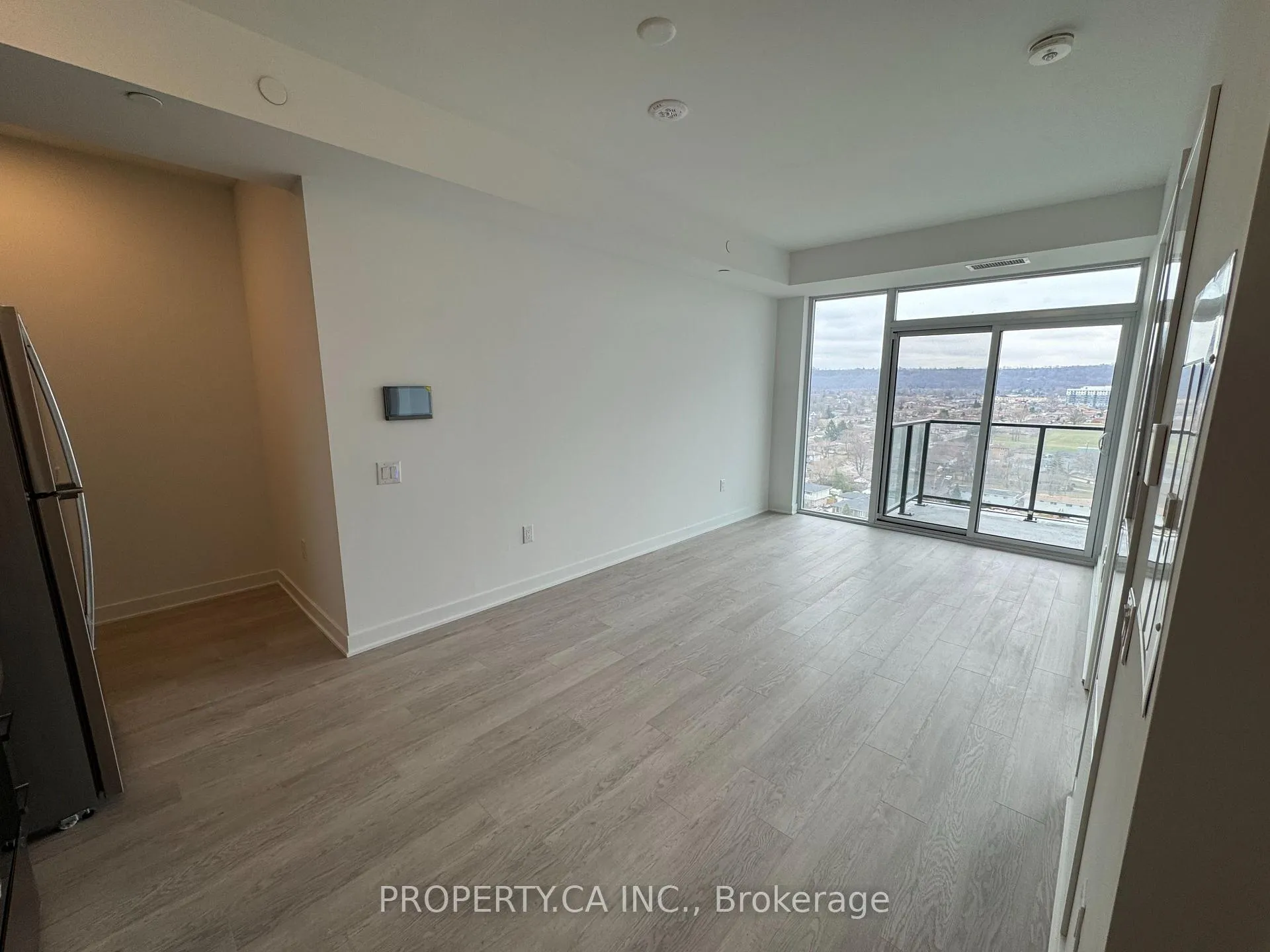 Photo 9 of Unit 1120, 2782 Barton Street E, Hamilton, Riverdale — HOMEH