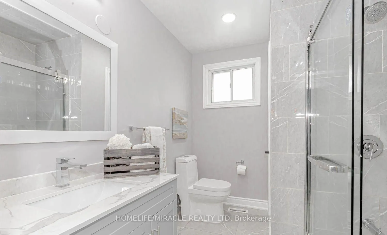 Photo 23 of 62 Elgin Drive, Brampton, Brampton South — HOMEH