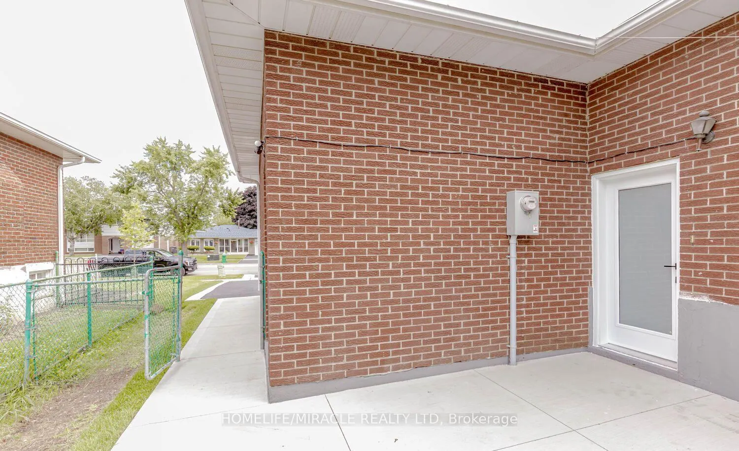 Photo 27 of 62 Elgin Drive, Brampton, Brampton South — HOMEH