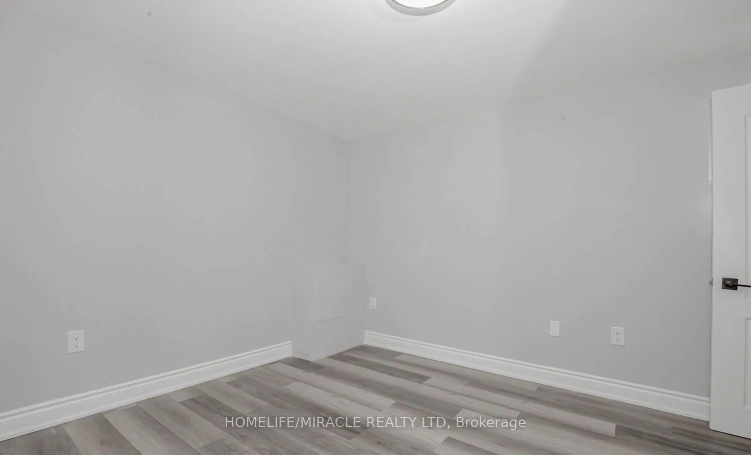Photo 35 of 62 Elgin Drive, Brampton, Brampton South — HOMEH