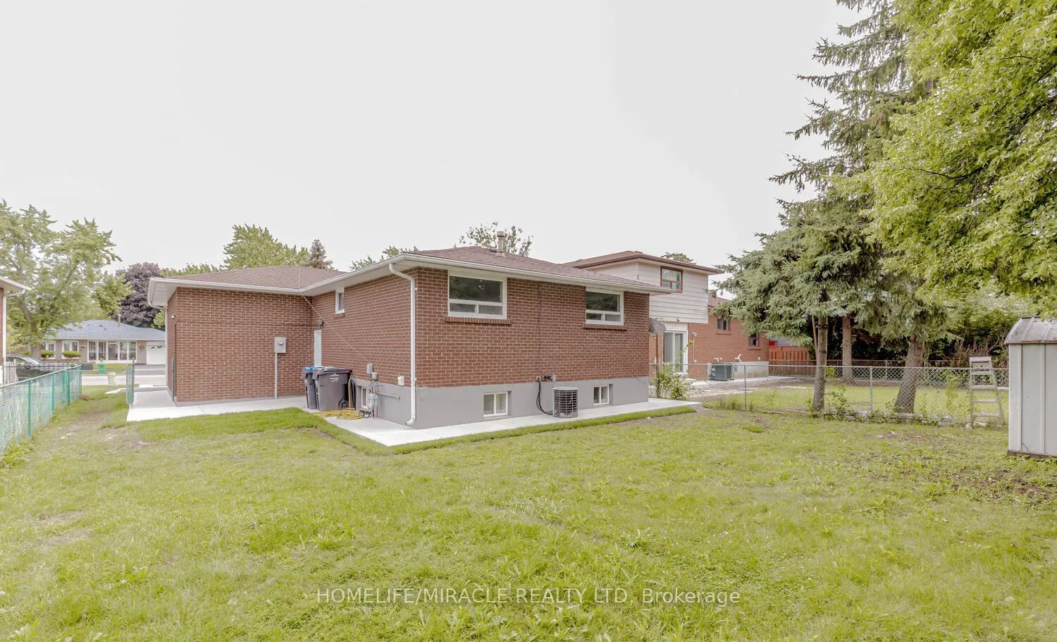 Photo 38 of 62 Elgin Drive, Brampton, Brampton South — HOMEH