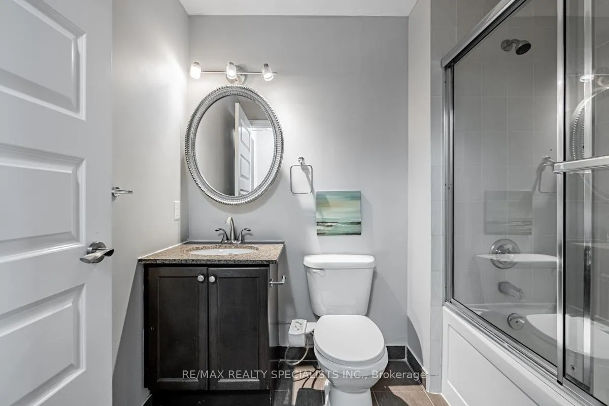 Photo 5 of Unit 1403, 215 Queen Street E, Brampton, Queen Street Corridor — HOMEH
