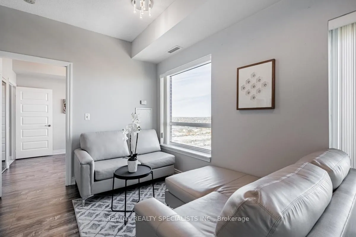 Photo 8 of Unit 1403, 215 Queen Street E, Brampton, Queen Street Corridor — HOMEH