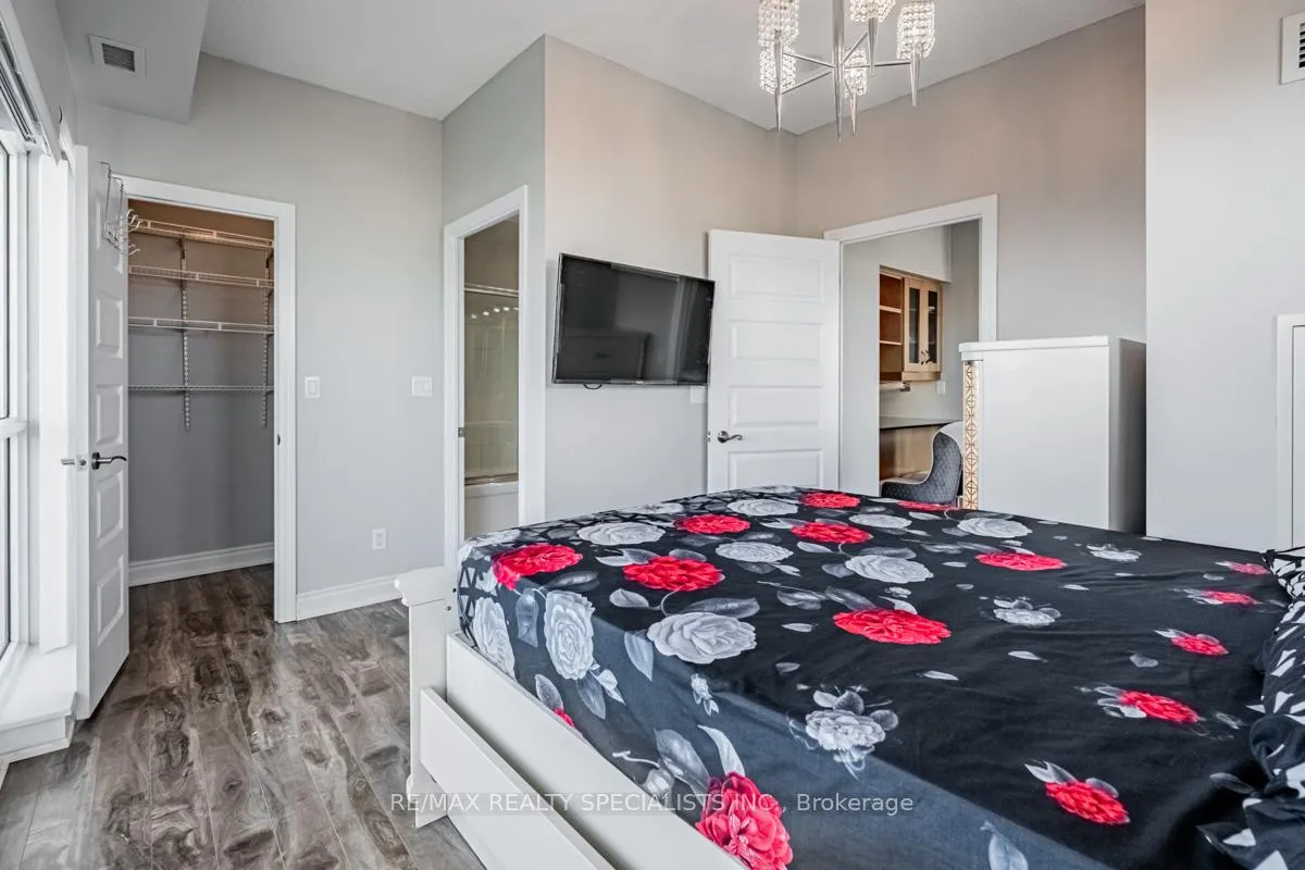 Photo 19 of Unit 1403, 215 Queen Street E, Brampton, Queen Street Corridor — HOMEH