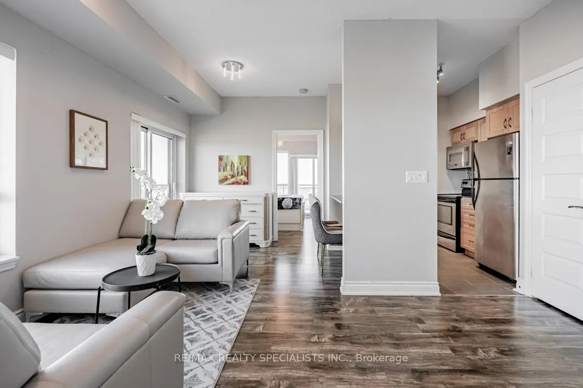 Photo 23 of Unit 1403, 215 Queen Street E, Brampton, Queen Street Corridor — HOMEH