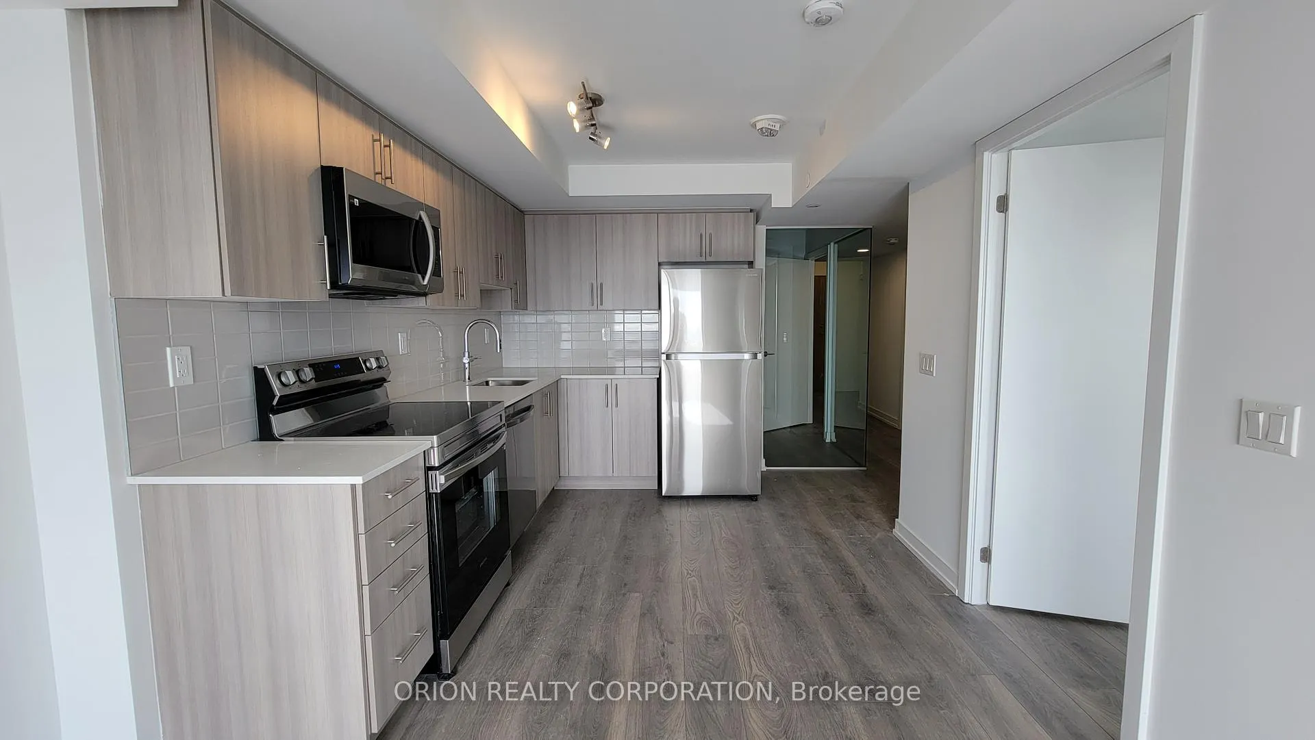 Photo 1 of Unit 2003, 1435 Celebration Drive, Pickering, Bay Ridges — HOMEH