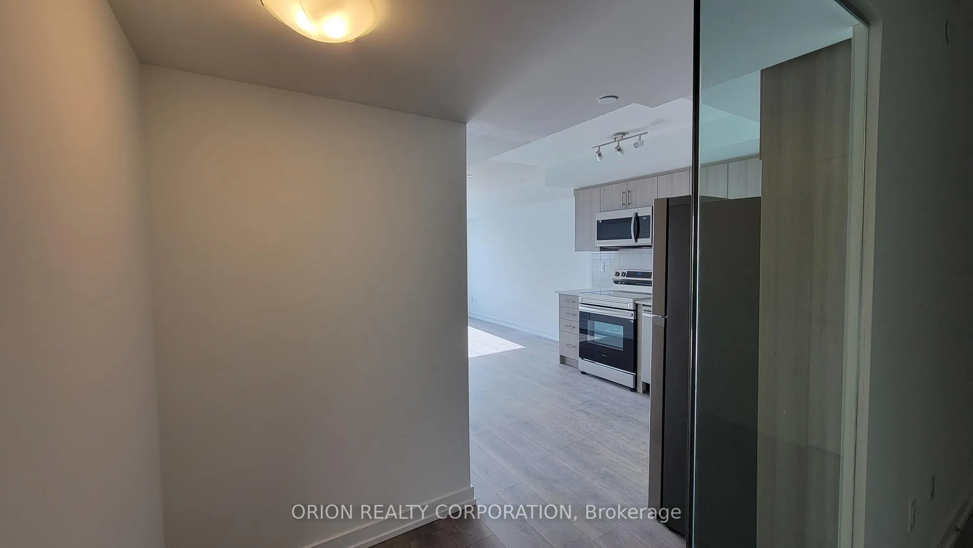 Photo 6 of Unit 2003, 1435 Celebration Drive, Pickering, Bay Ridges — HOMEH