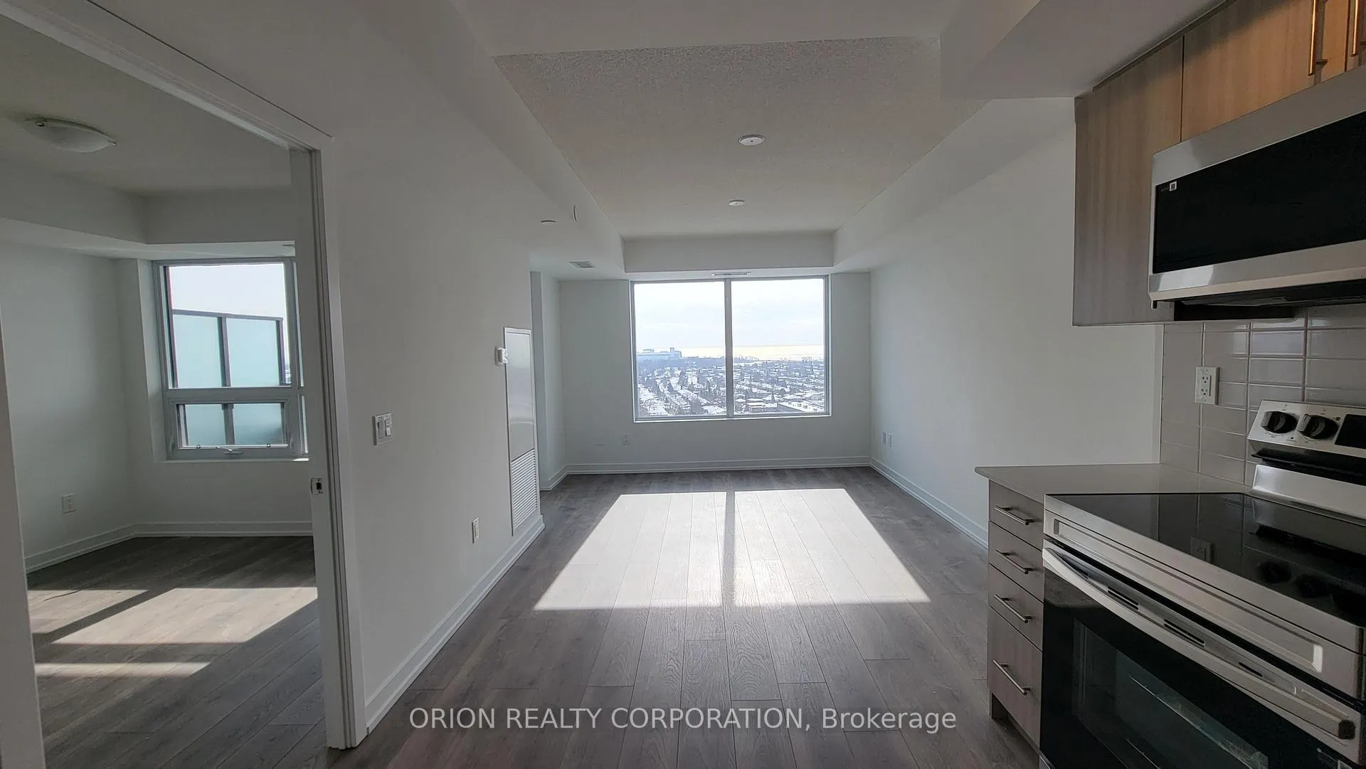 Photo 18 of Unit 2003, 1435 Celebration Drive, Pickering, Bay Ridges — HOMEH