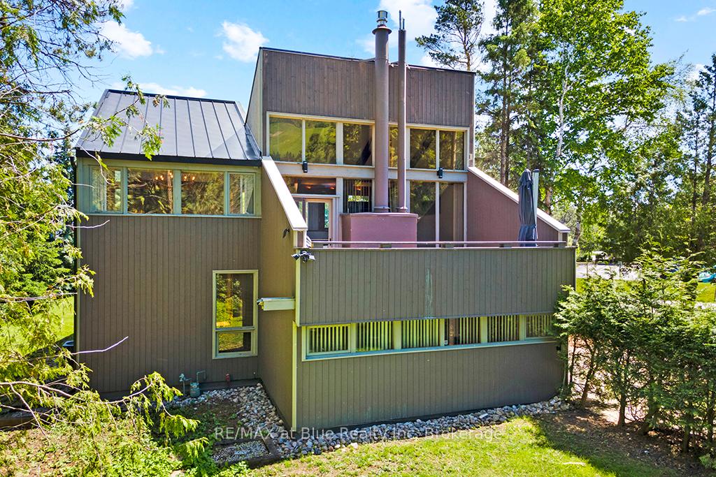 Front of 106 Ann Heggtveit Drive