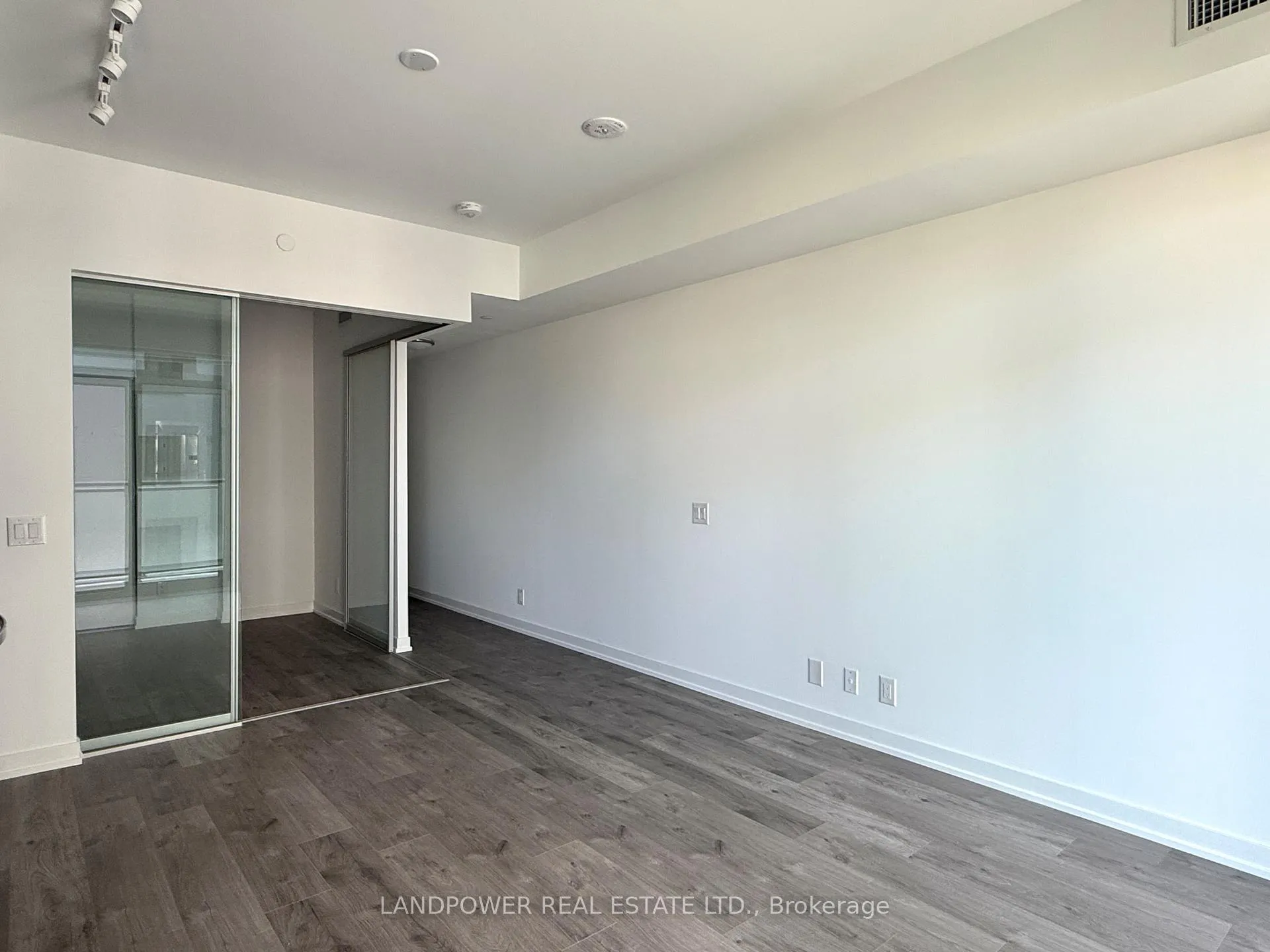 Photo 12 of Unit 334, 285 Dufferin Street, Toronto, South Parkdale — HOMEH