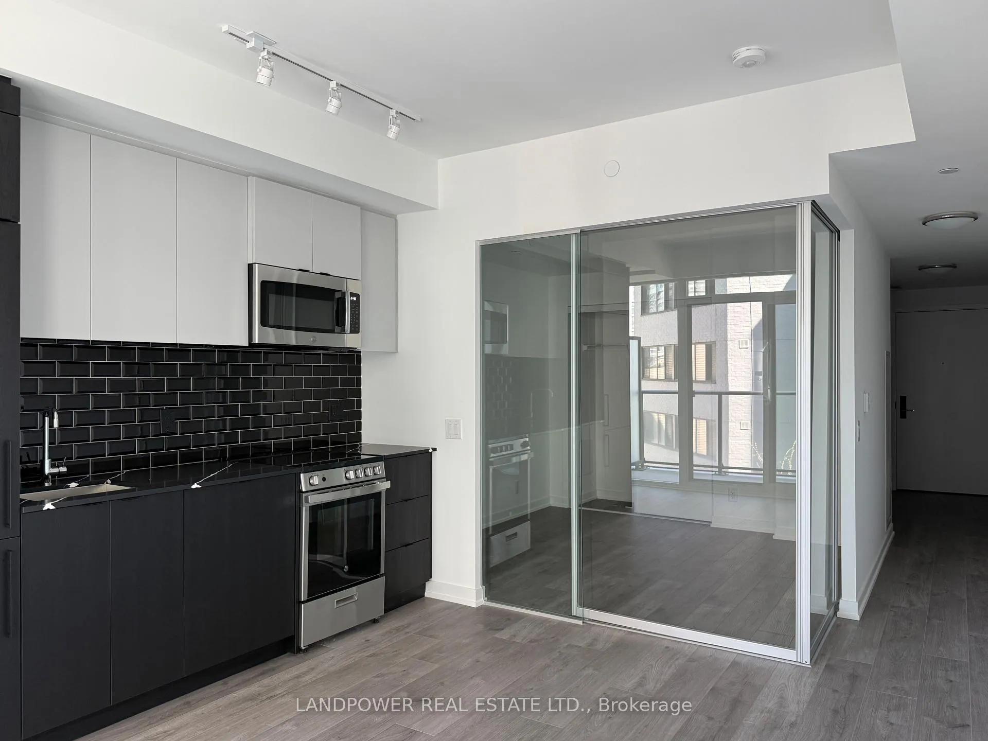 Photo 13 of Unit 334, 285 Dufferin Street, Toronto, South Parkdale — HOMEH