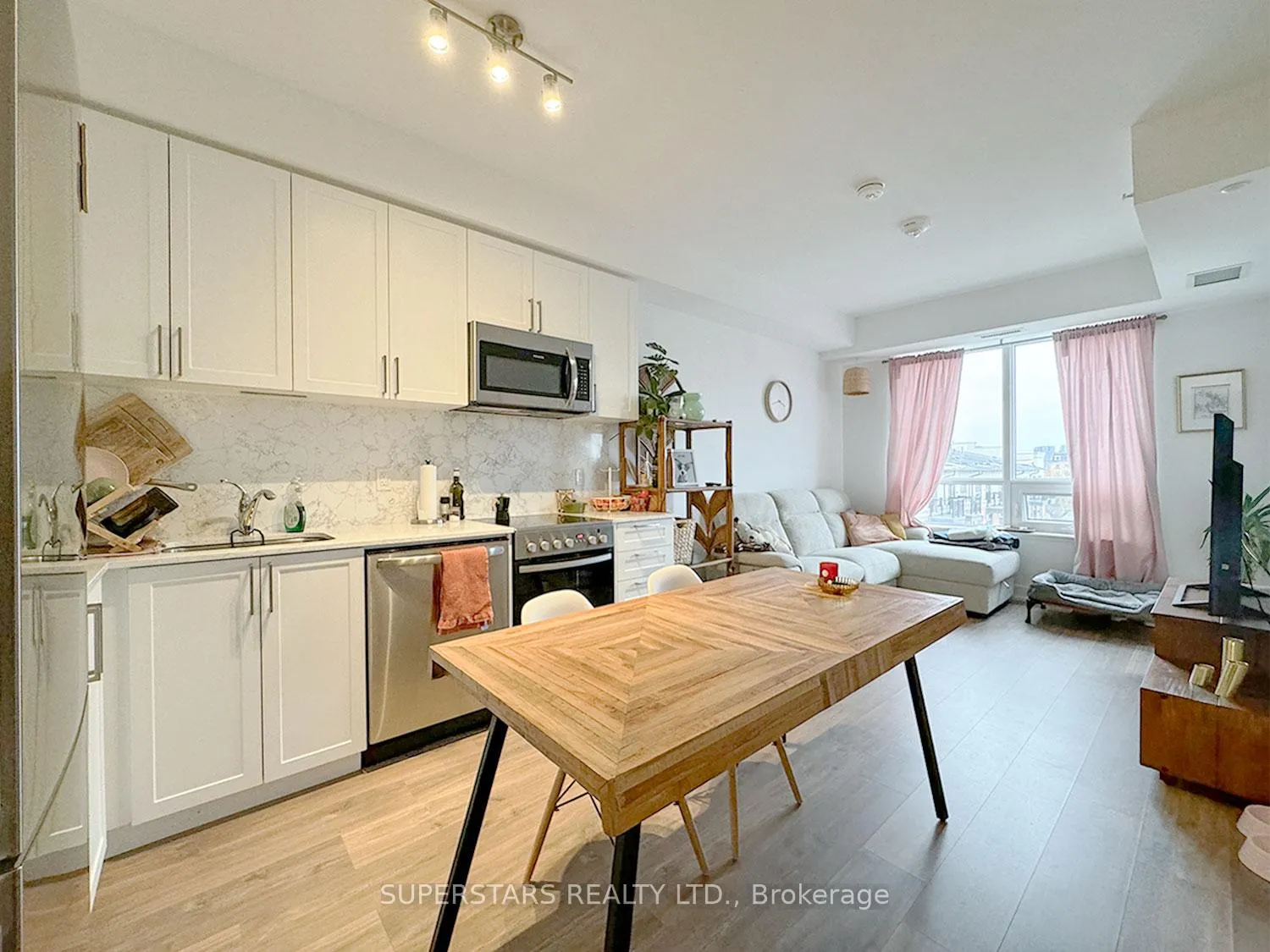 Photo 2 of Unit 516W, 268 Buchanan Drive, Markham, Unionville — HOMEH