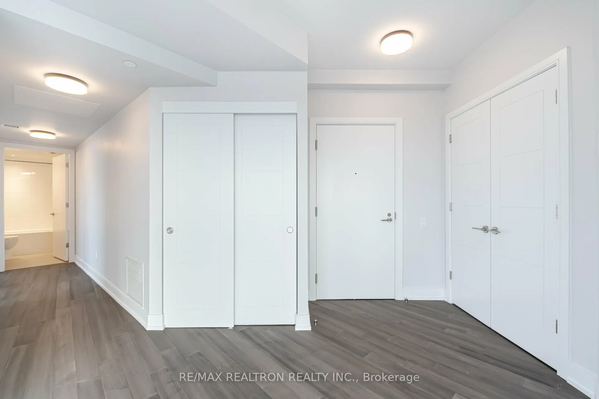 Photo 1 of Unit 907, 2525 Bathurst Street, Toronto, Forest Hill North — HOMEH