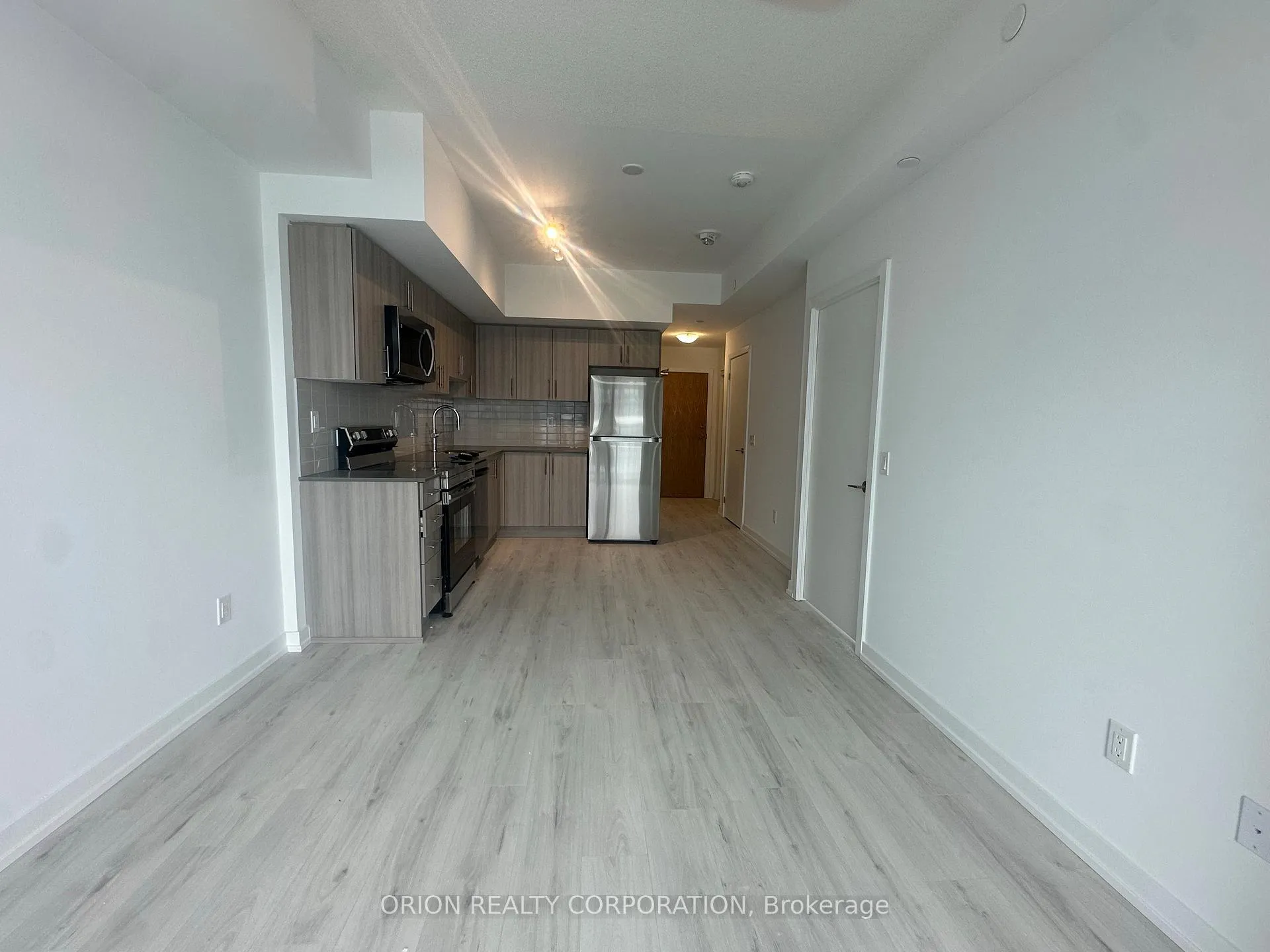 Photo 8 of Unit 2707, 1435 Celebration Drive, Pickering, Bay Ridges — HOMEH