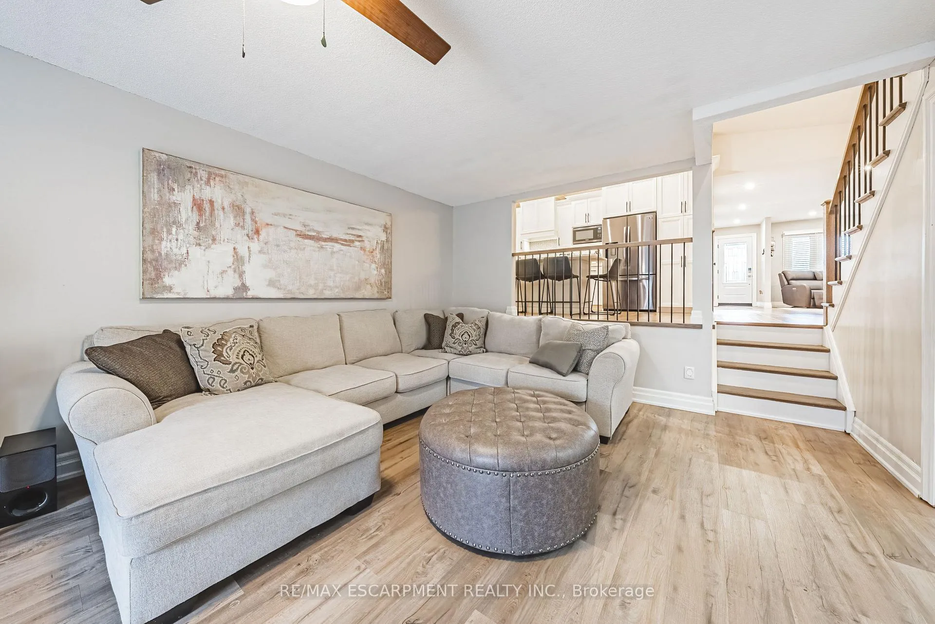 Photo 16 of 14 Gatestone Drive, Hamilton, Stoney Creek Mountain — HOMEH