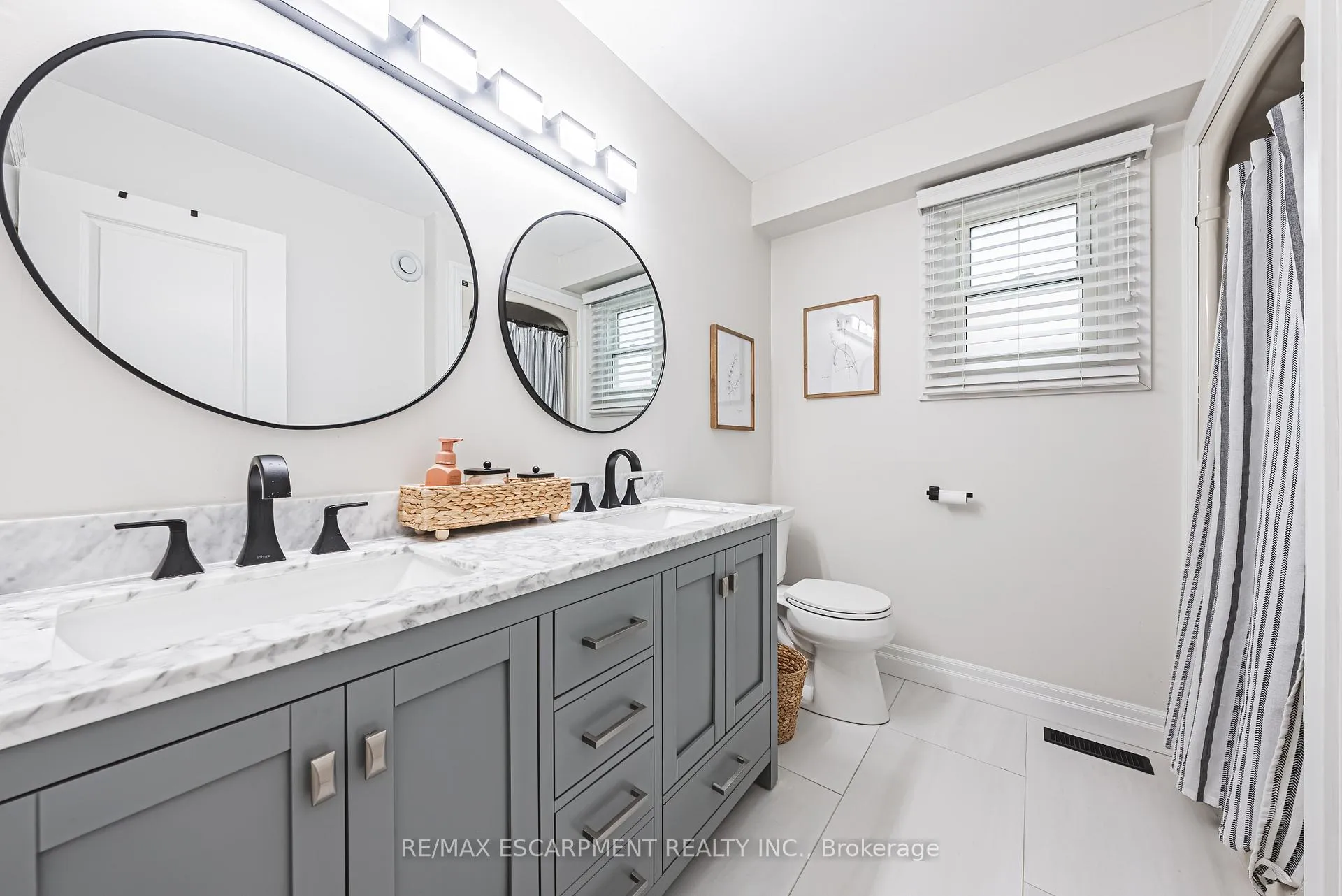 Photo 21 of 14 Gatestone Drive, Hamilton, Stoney Creek Mountain — HOMEH