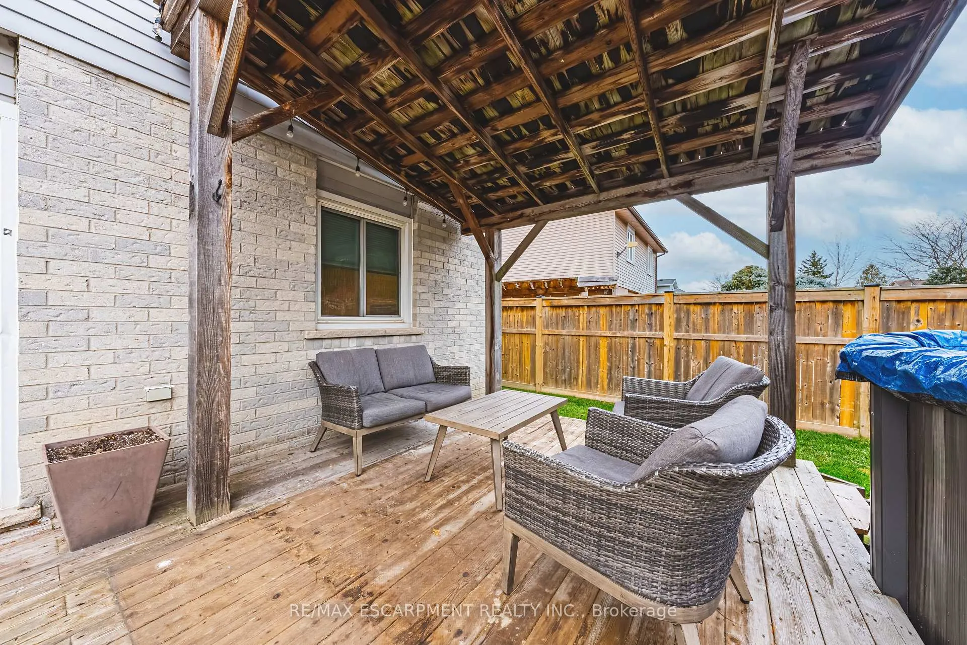 Photo 27 of 14 Gatestone Drive, Hamilton, Stoney Creek Mountain — HOMEH