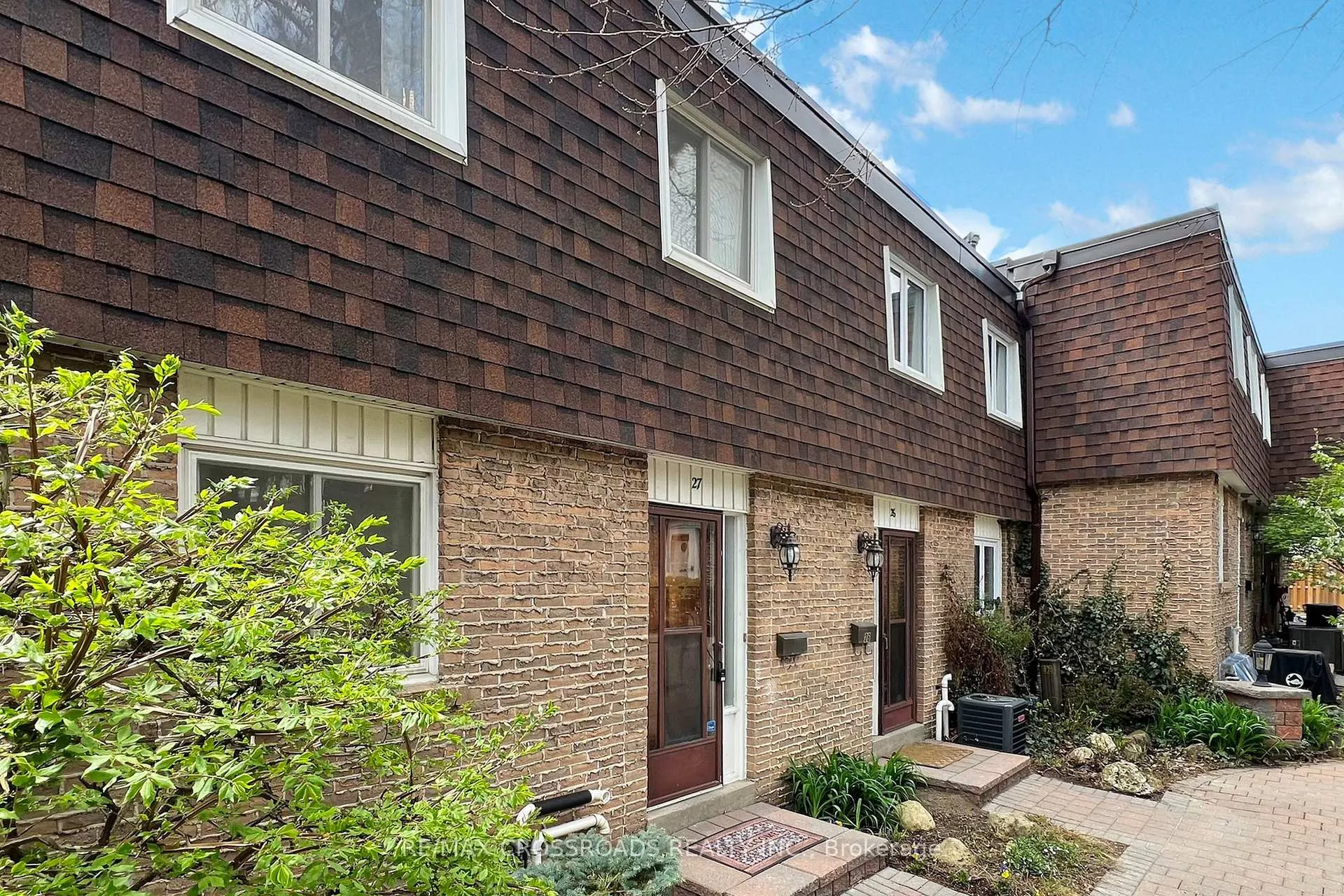 Photo 2 of Unit 27, 27 The Carriage Way, Markham, Royal Orchard — HOMEH