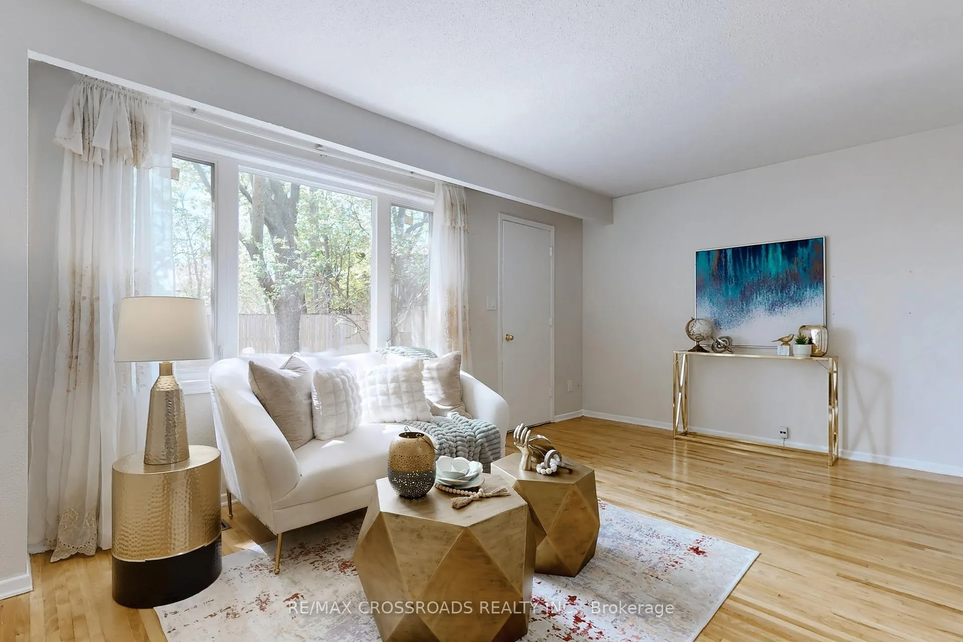Photo 6 of Unit 27, 27 The Carriage Way, Markham, Royal Orchard — HOMEH